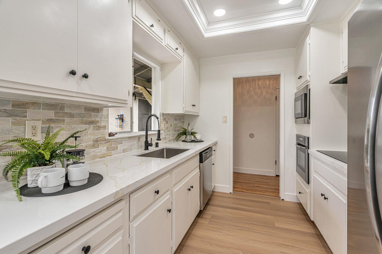 Detail Gallery Image 13 of 37 For 5010 Rio Vista Ave, San Jose,  CA 95129 - 3 Beds | 2 Baths