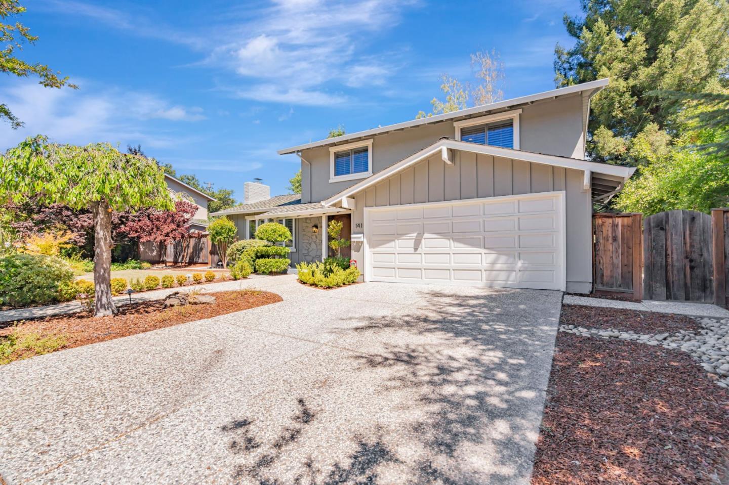 Detail Gallery Image 3 of 39 For 141 Cambrian View Way, Los Gatos,  CA 95032 - 5 Beds | 3 Baths