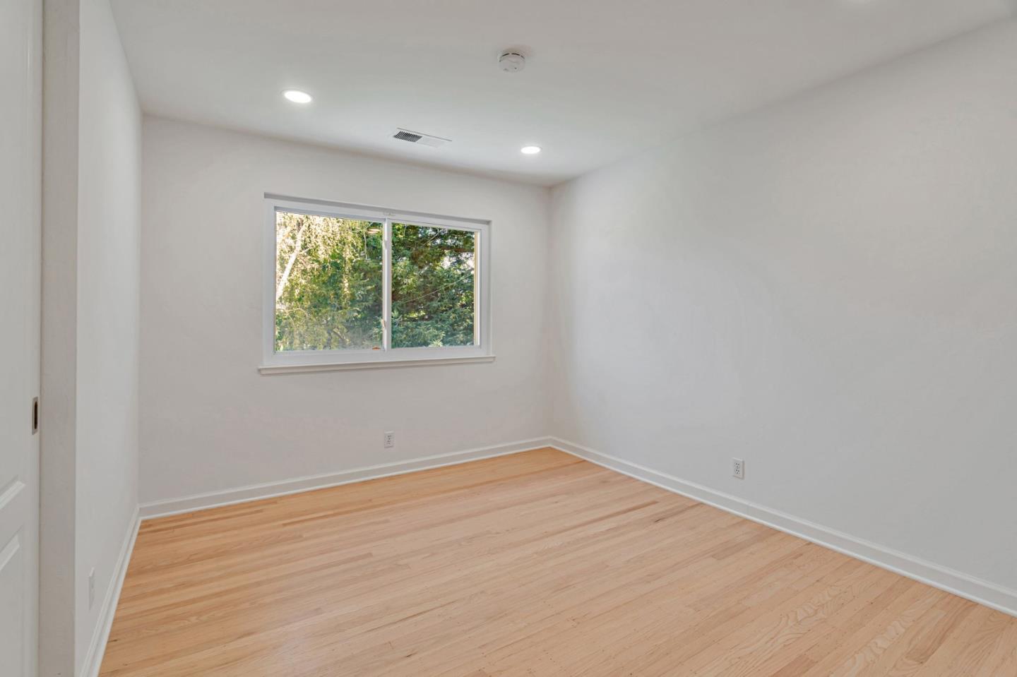 Detail Gallery Image 30 of 39 For 141 Cambrian View Way, Los Gatos,  CA 95032 - 5 Beds | 3 Baths