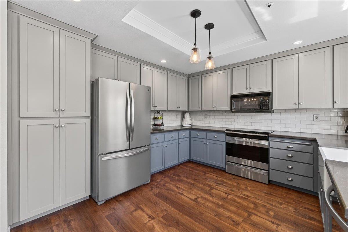 Detail Gallery Image 18 of 62 For 1 Woodbury Cir, Salinas,  CA 93906 - 4 Beds | 2/1 Baths