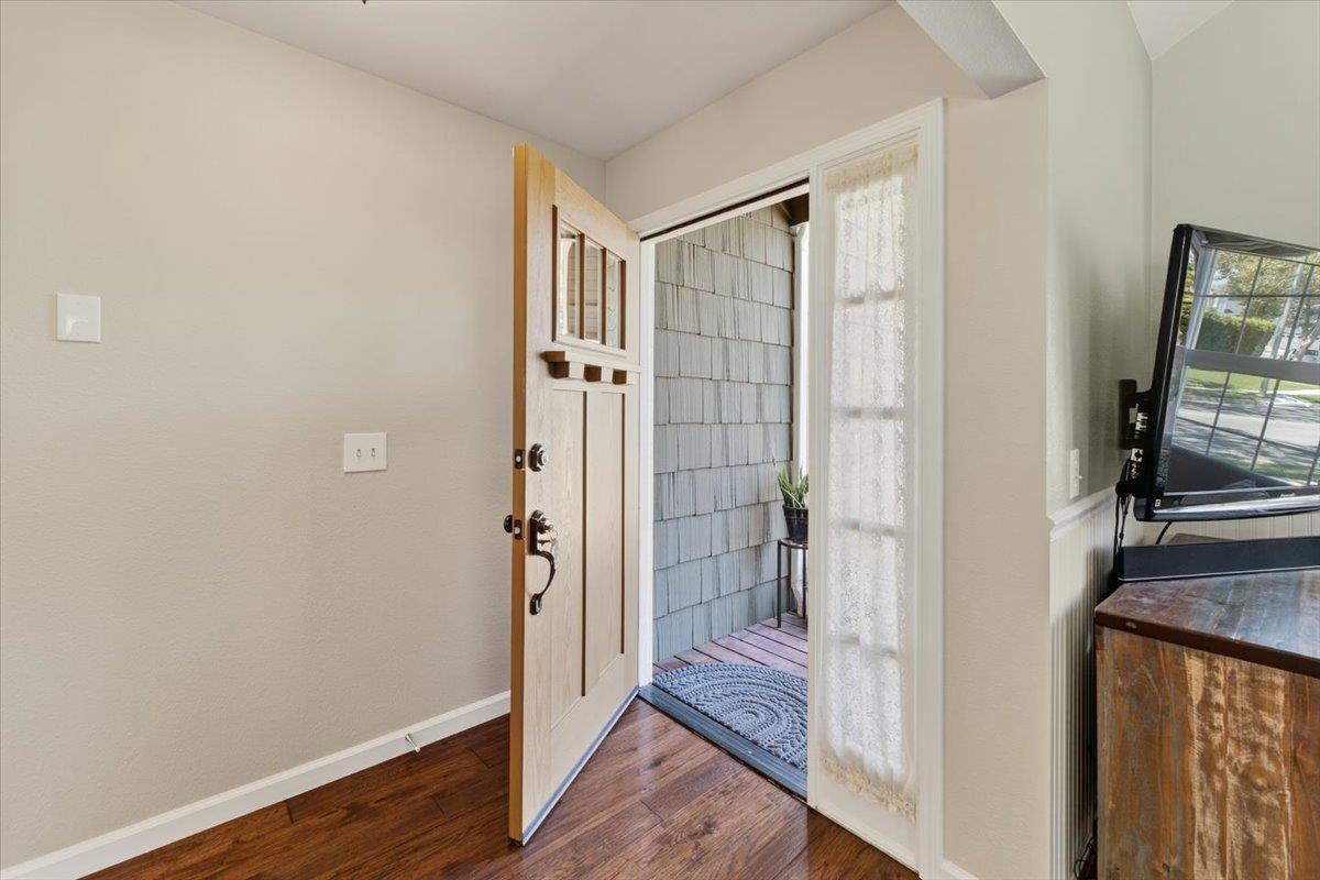 Detail Gallery Image 3 of 62 For 1 Woodbury Cir, Salinas,  CA 93906 - 4 Beds | 2/1 Baths