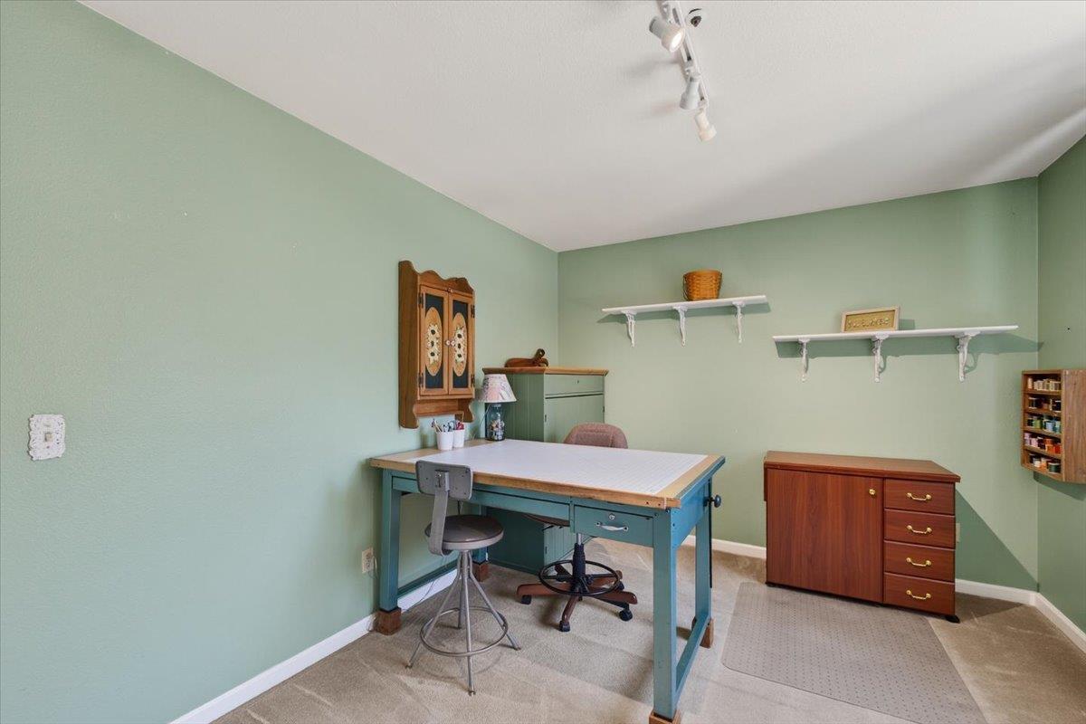 Detail Gallery Image 33 of 62 For 1 Woodbury Cir, Salinas,  CA 93906 - 4 Beds | 2/1 Baths