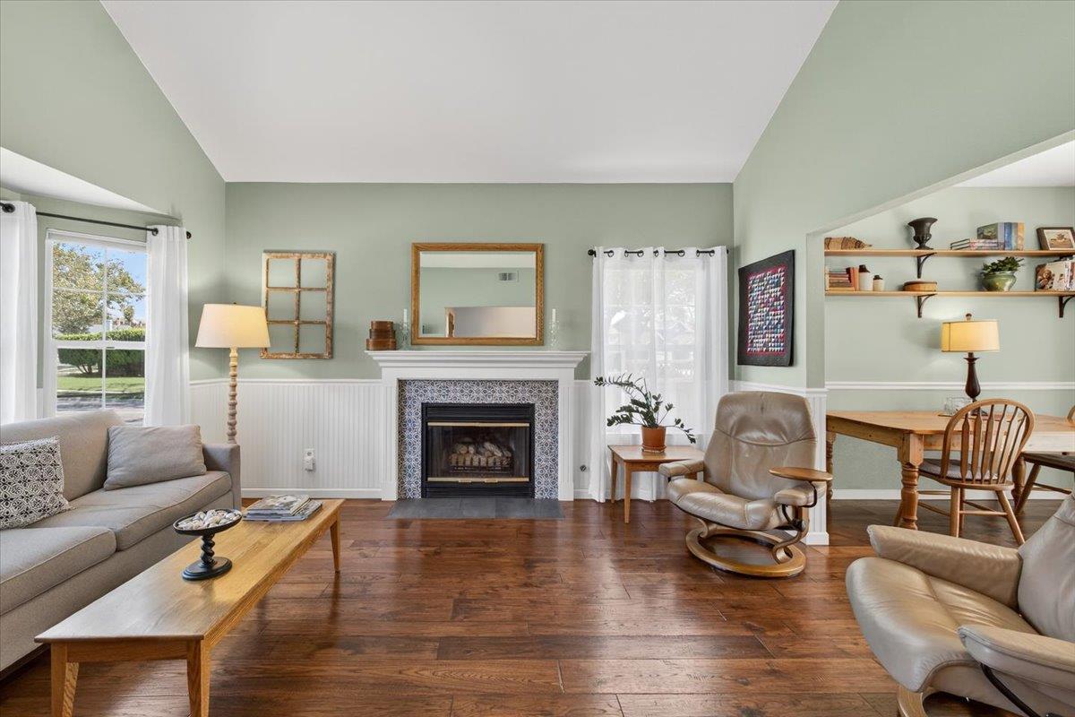 Detail Gallery Image 5 of 62 For 1 Woodbury Cir, Salinas,  CA 93906 - 4 Beds | 2/1 Baths