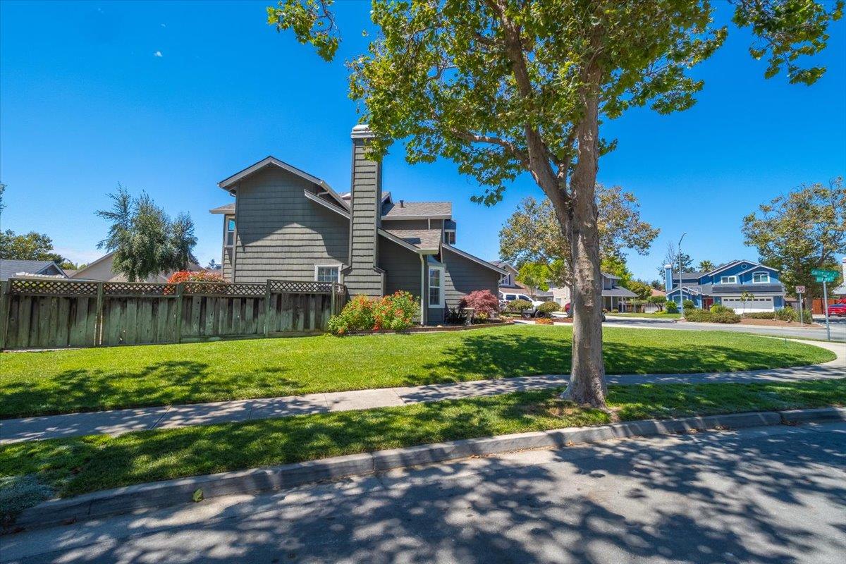 Detail Gallery Image 51 of 62 For 1 Woodbury Cir, Salinas,  CA 93906 - 4 Beds | 2/1 Baths