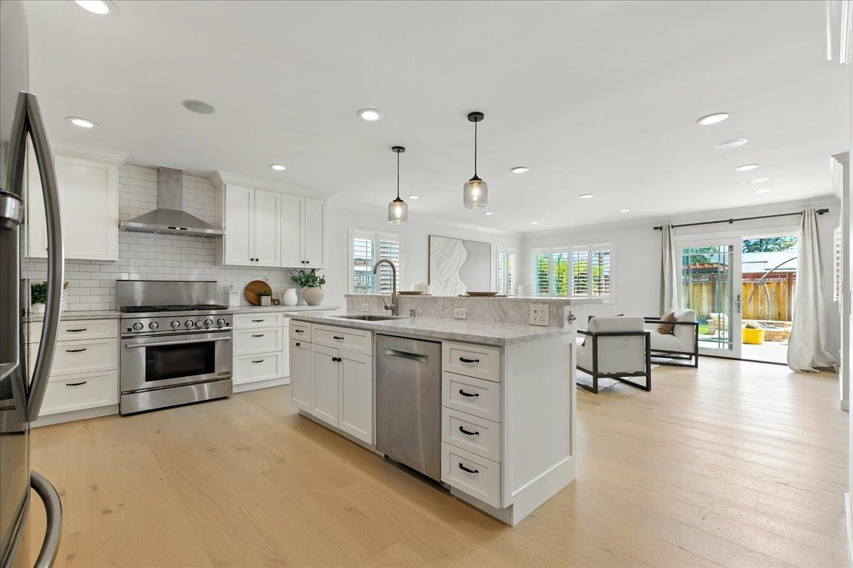 Detail Gallery Image 12 of 117 For 650 Ardis Ave, San Jose,  CA 95117 - 6 Beds | 4/1 Baths