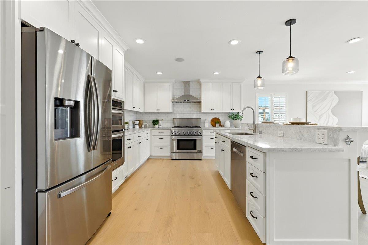 Detail Gallery Image 17 of 117 For 650 Ardis Ave, San Jose,  CA 95117 - 6 Beds | 4/1 Baths
