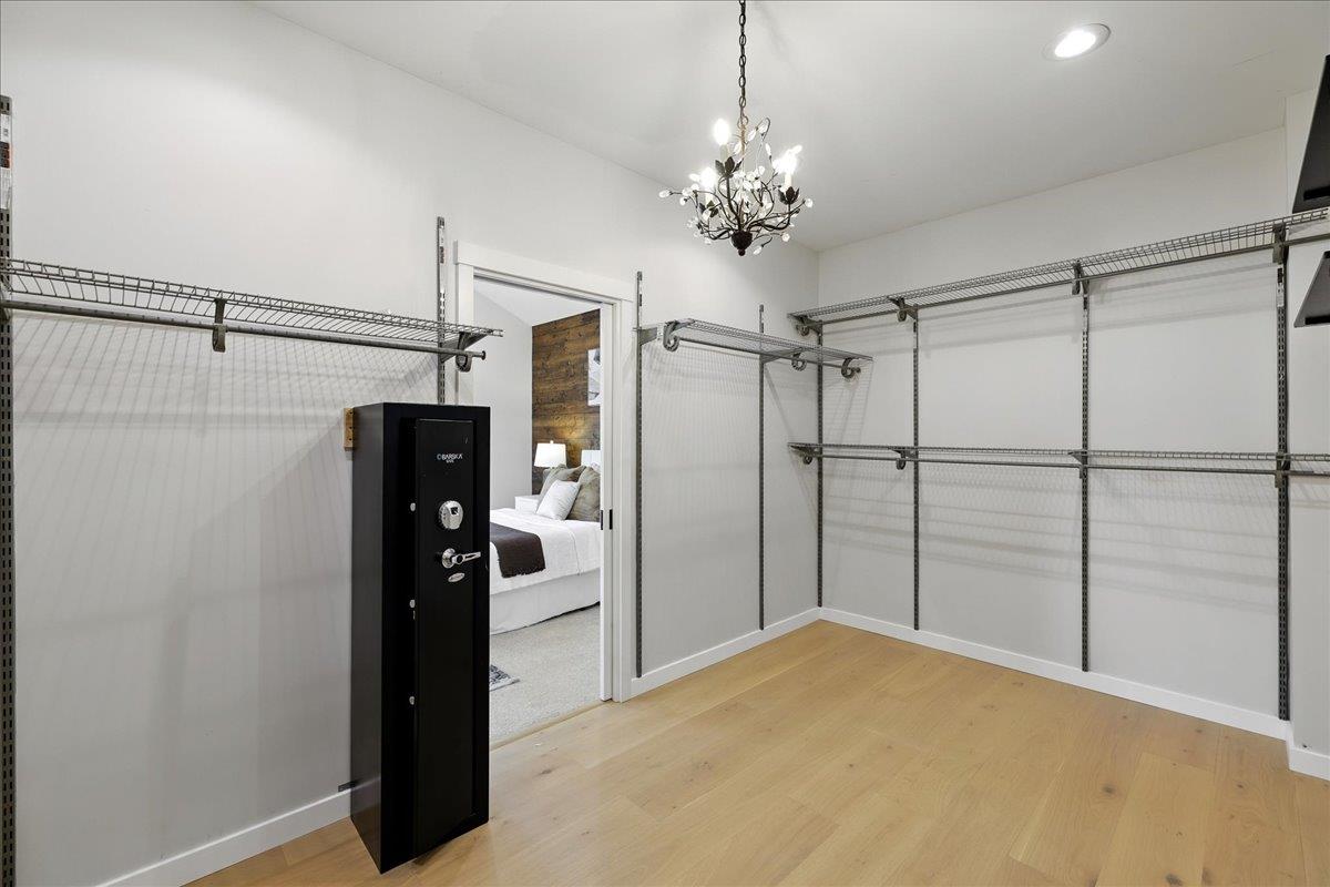 Detail Gallery Image 36 of 117 For 650 Ardis Ave, San Jose,  CA 95117 - 6 Beds | 4/1 Baths