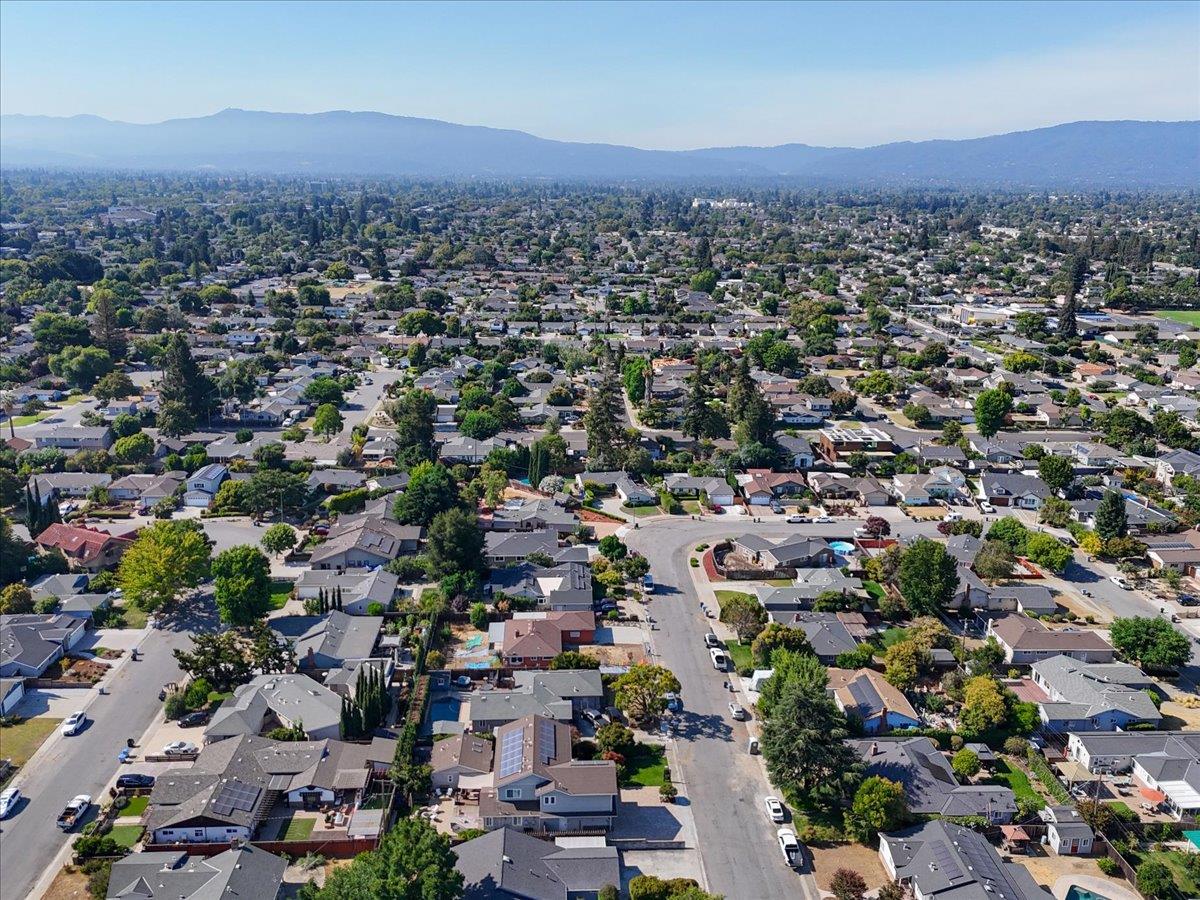 Detail Gallery Image 96 of 117 For 650 Ardis Ave, San Jose,  CA 95117 - 6 Beds | 4/1 Baths