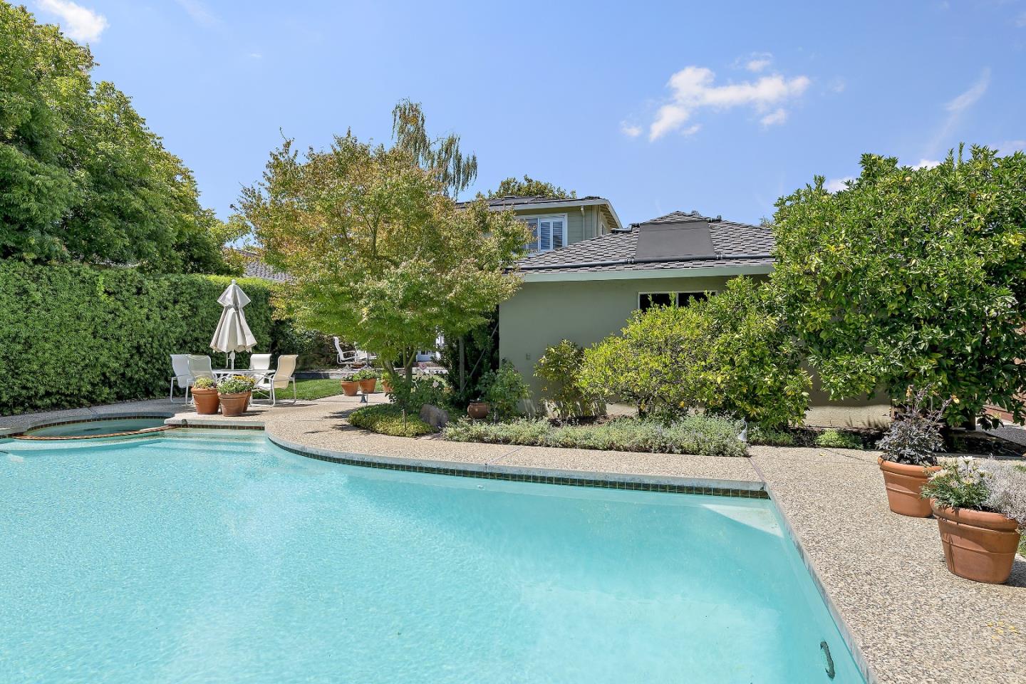 Detail Gallery Image 26 of 35 For 770 Mora Dr, Los Altos,  CA 94024 - 4 Beds | 2/1 Baths