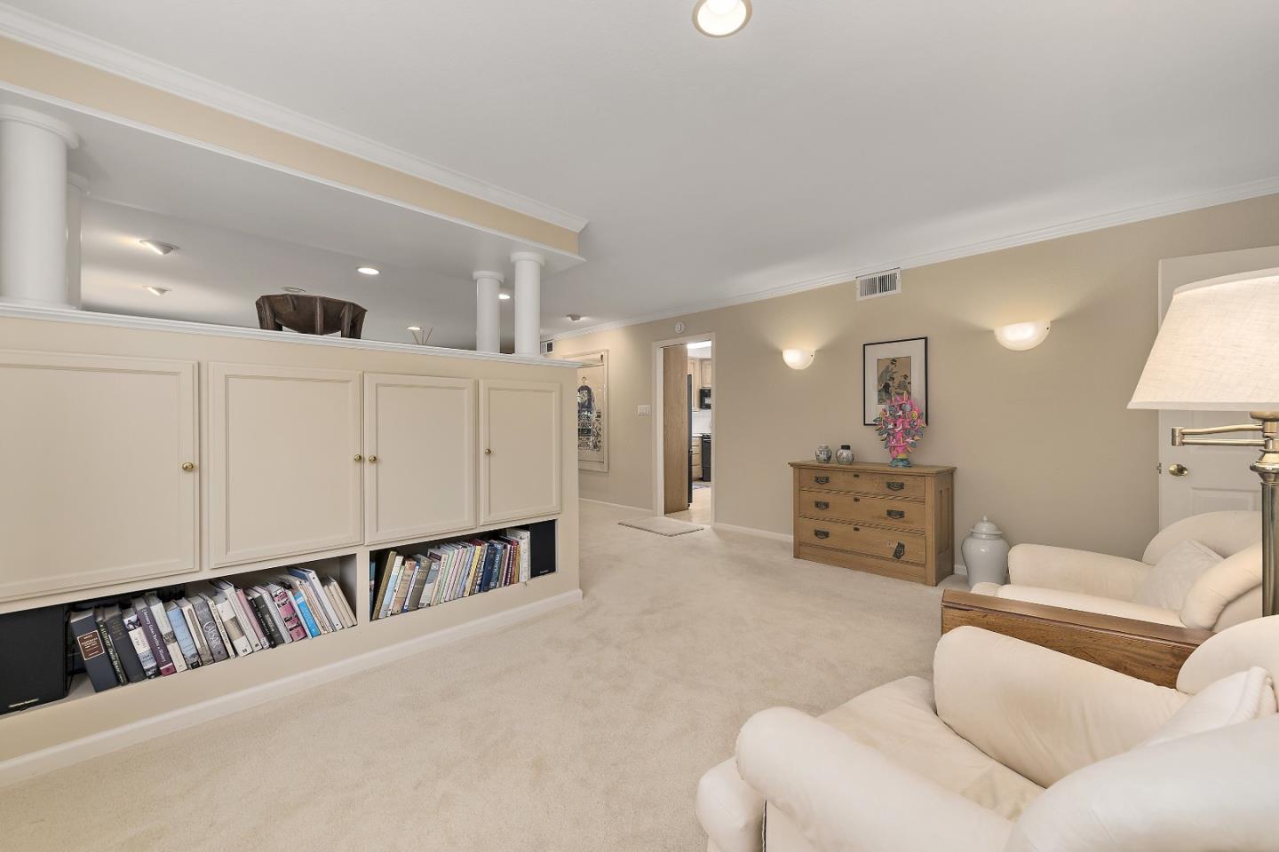 Detail Gallery Image 7 of 35 For 770 Mora Dr, Los Altos,  CA 94024 - 4 Beds | 2/1 Baths