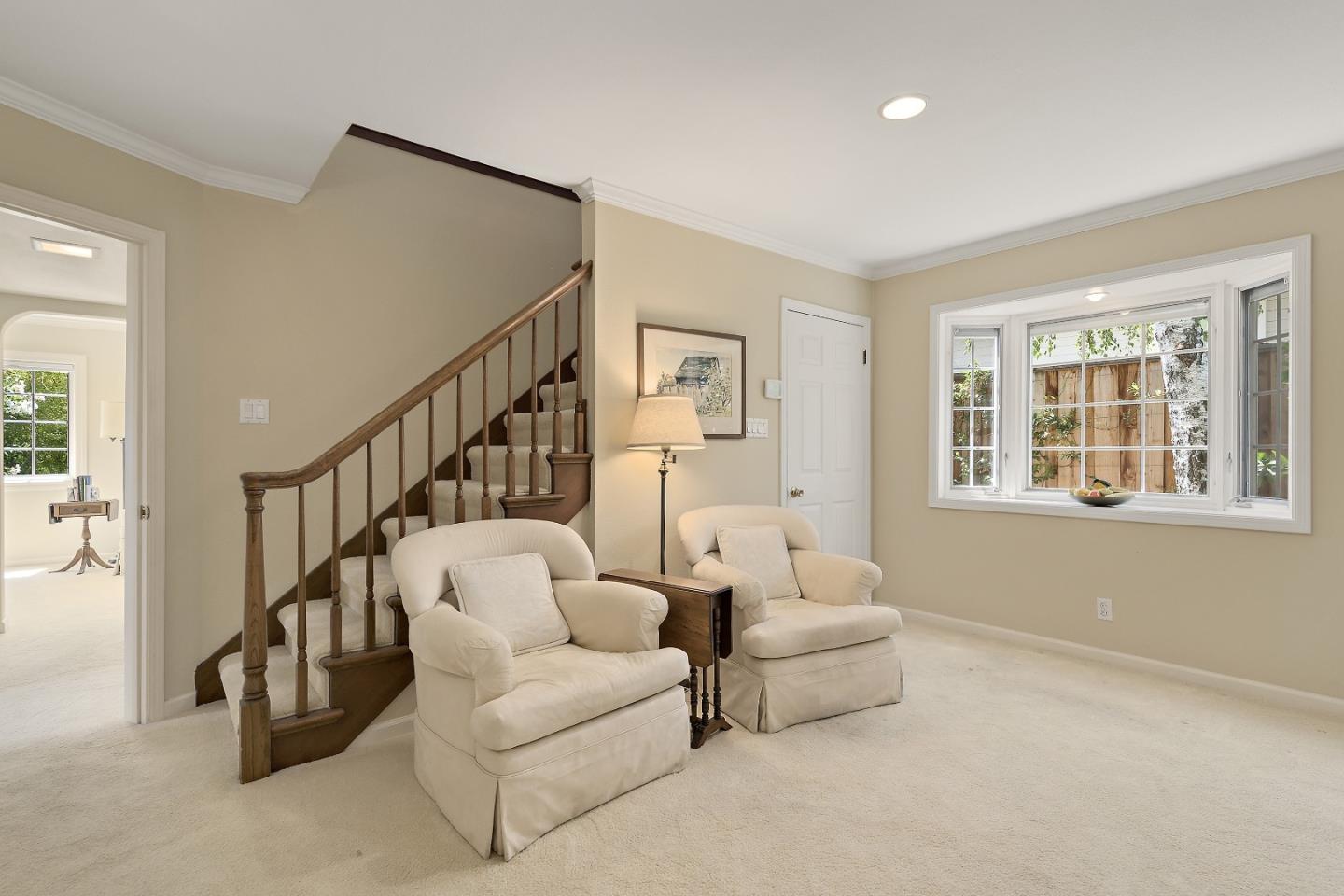 Detail Gallery Image 8 of 35 For 770 Mora Dr, Los Altos,  CA 94024 - 4 Beds | 2/1 Baths