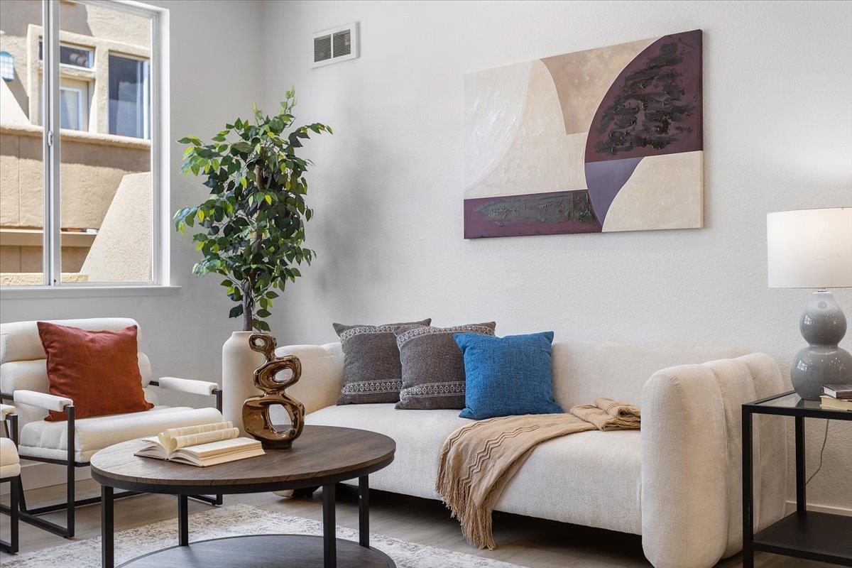 Detail Gallery Image 14 of 37 For 1690 Civic Center Dr #402,  Santa Clara,  CA 95050 - 2 Beds | 2/1 Baths