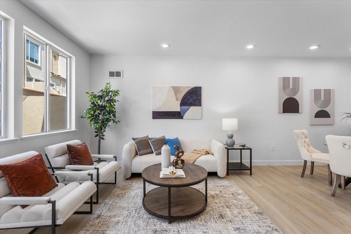 Detail Gallery Image 16 of 37 For 1690 Civic Center Dr #402,  Santa Clara,  CA 95050 - 2 Beds | 2/1 Baths