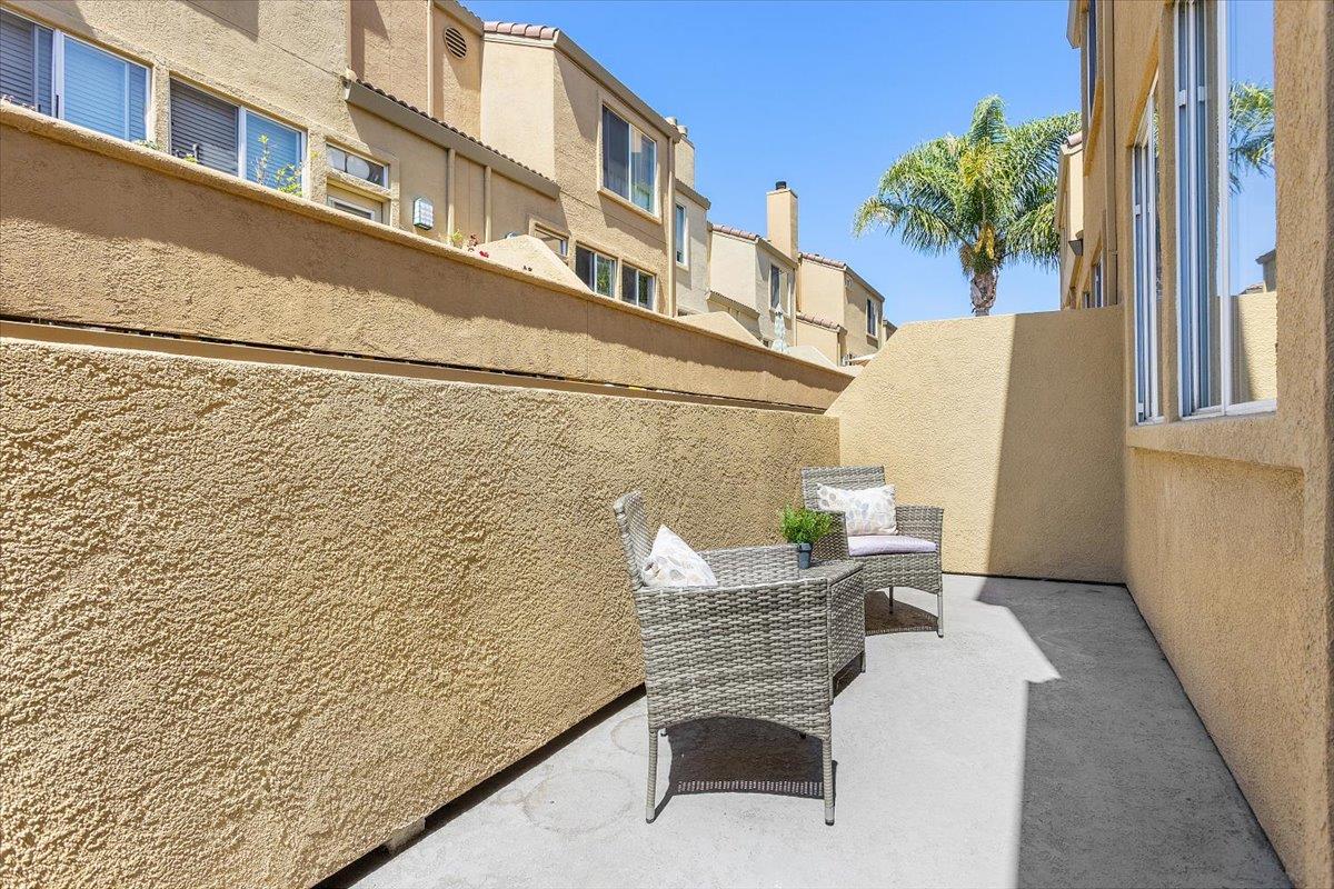 Detail Gallery Image 30 of 37 For 1690 Civic Center Dr #402,  Santa Clara,  CA 95050 - 2 Beds | 2/1 Baths
