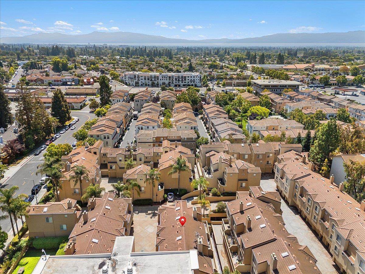 Detail Gallery Image 34 of 37 For 1690 Civic Center Dr #402,  Santa Clara,  CA 95050 - 2 Beds | 2/1 Baths