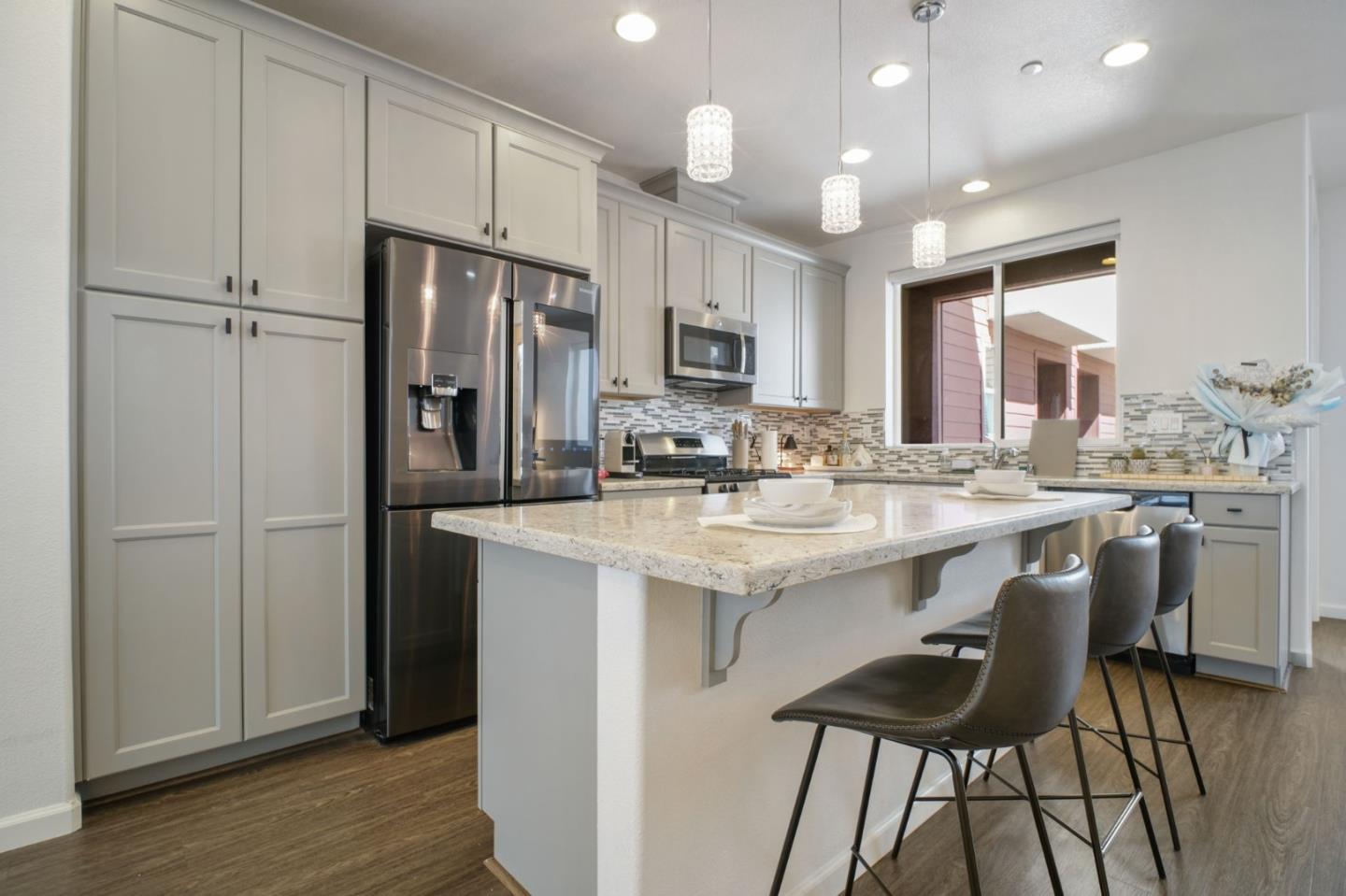 Detail Gallery Image 11 of 34 For 323 Flinder Pl, San Jose,  CA 95123 - 3 Beds | 2/2 Baths