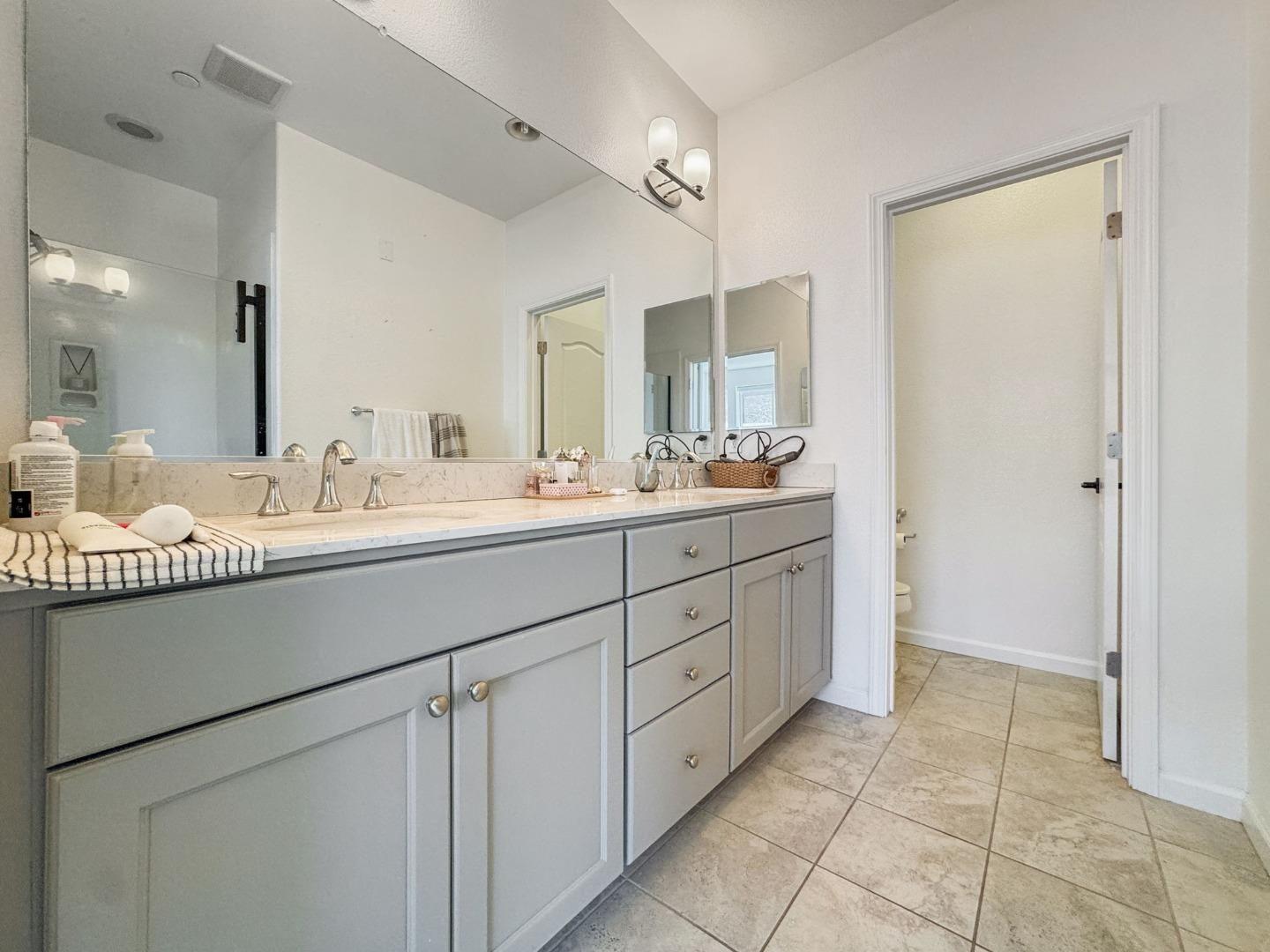 Detail Gallery Image 19 of 34 For 323 Flinder Pl, San Jose,  CA 95123 - 3 Beds | 2/2 Baths