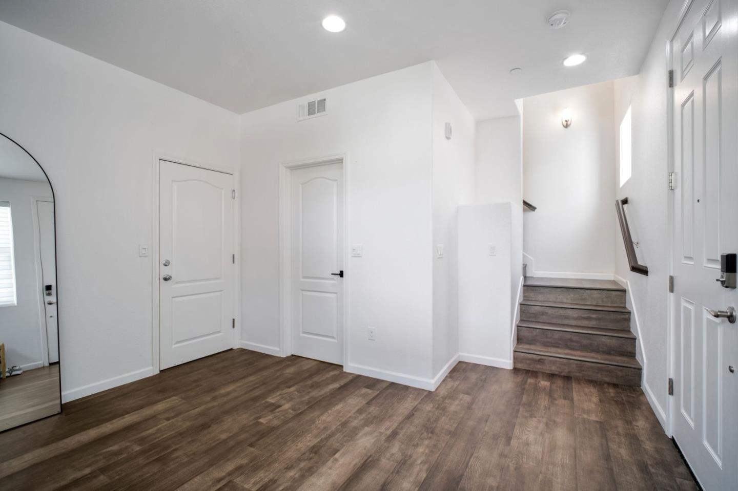 Detail Gallery Image 25 of 34 For 323 Flinder Pl, San Jose,  CA 95123 - 3 Beds | 2/2 Baths