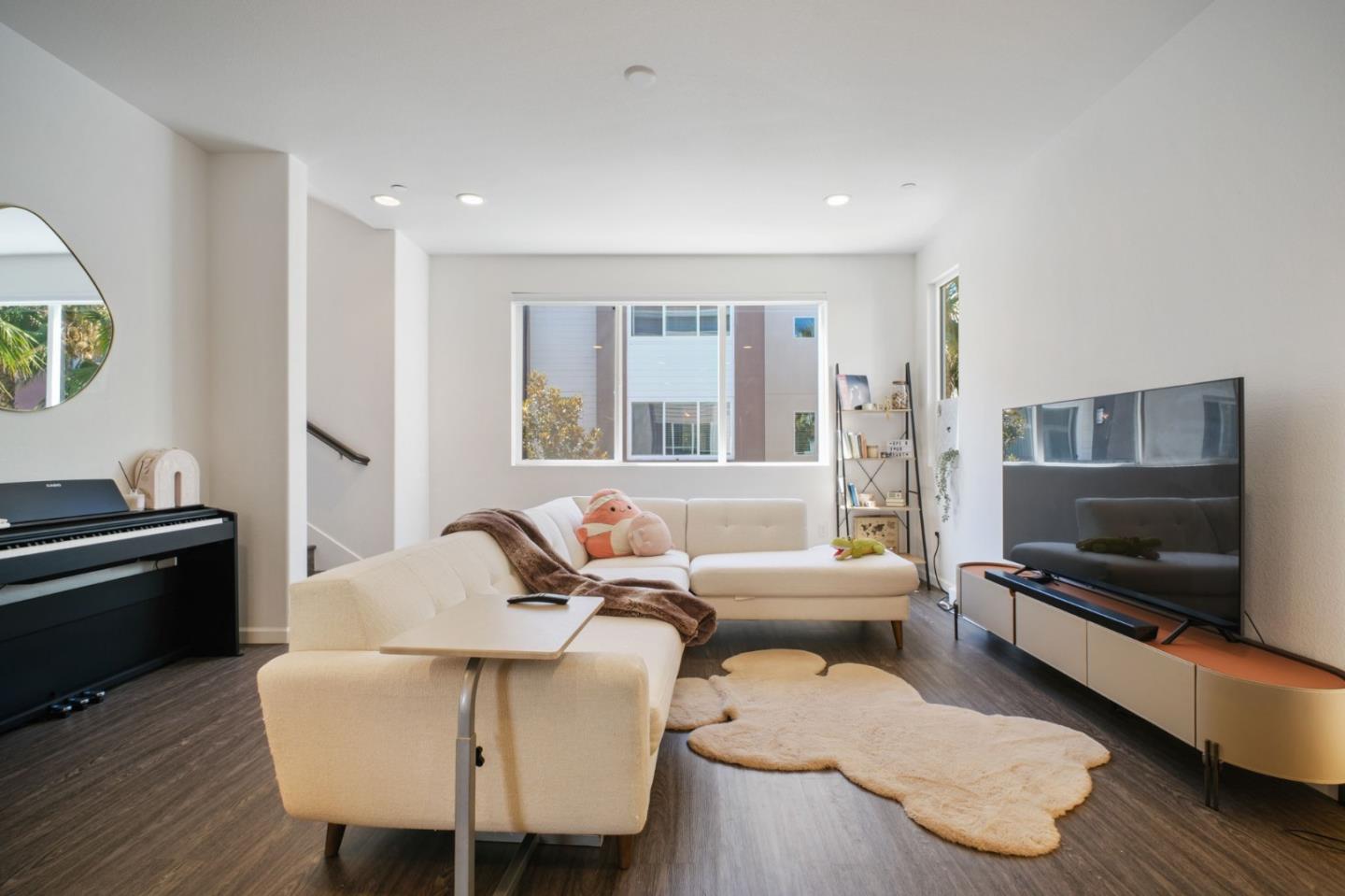 Detail Gallery Image 5 of 34 For 323 Flinder Pl, San Jose,  CA 95123 - 3 Beds | 2/2 Baths