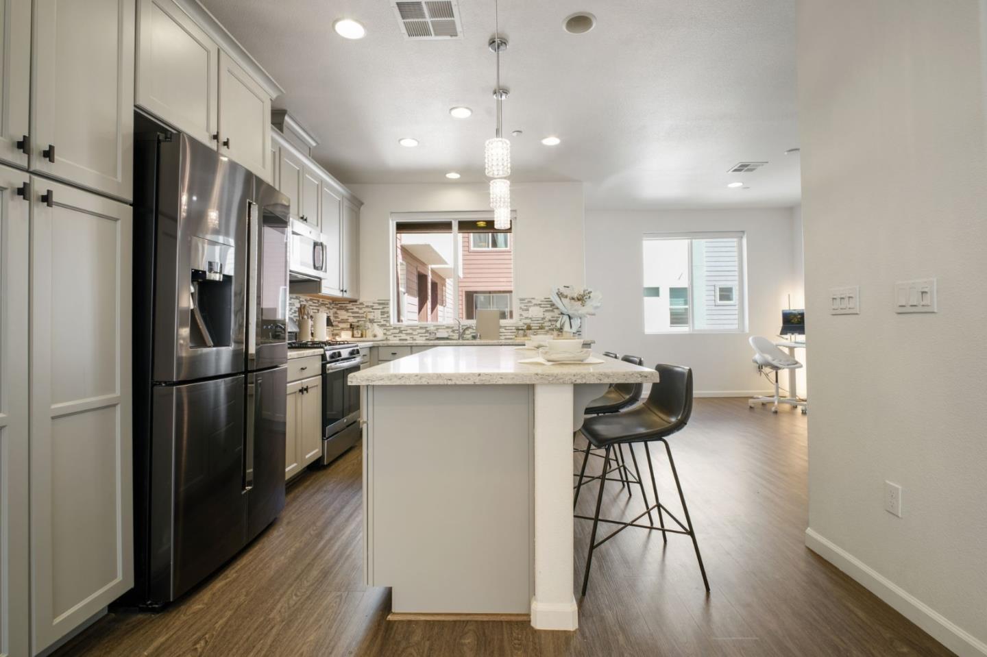 Detail Gallery Image 7 of 34 For 323 Flinder Pl, San Jose,  CA 95123 - 3 Beds | 2/2 Baths