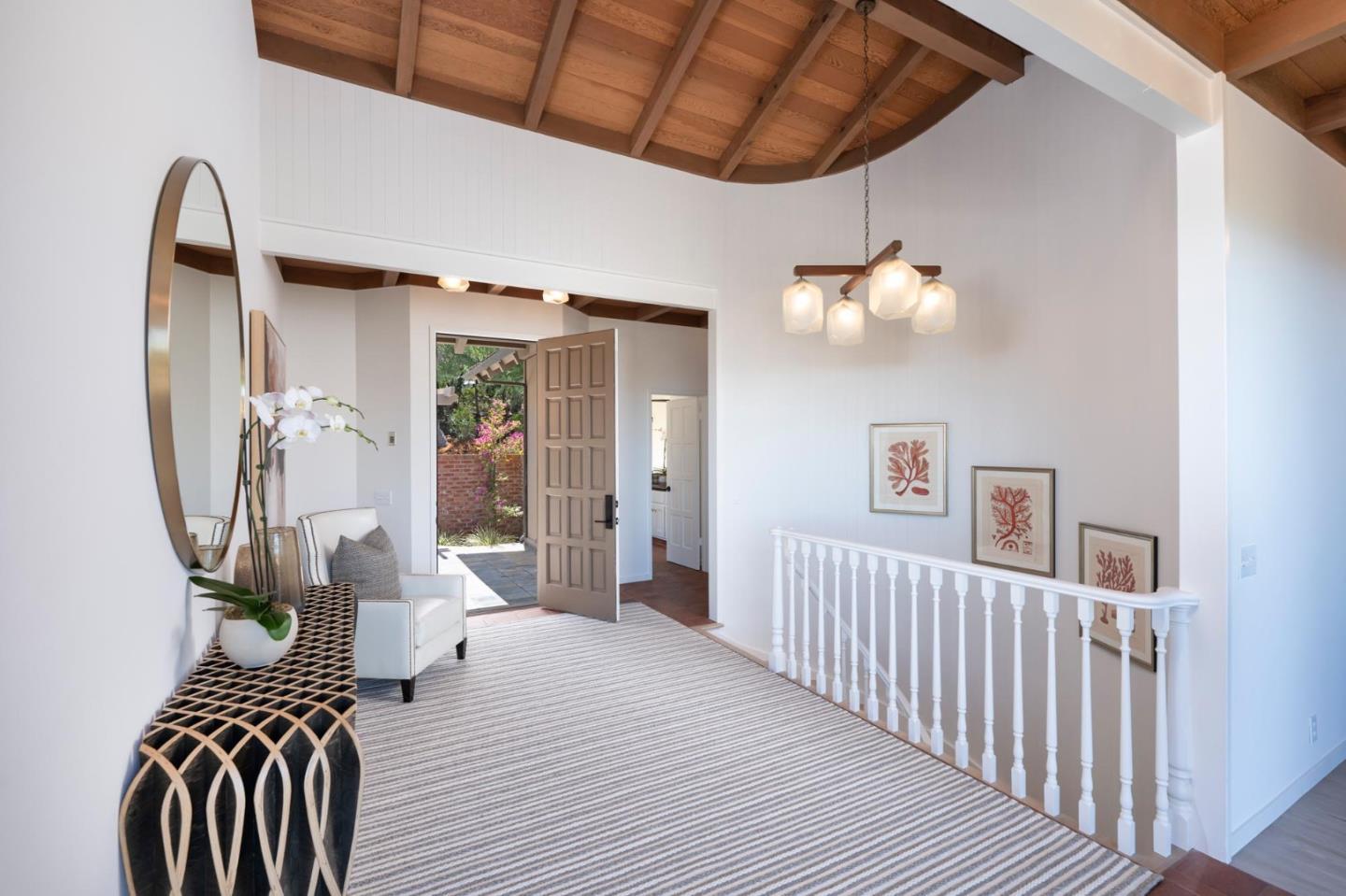 Detail Gallery Image 16 of 36 For 940 Hayne Rd, Hillsborough,  CA 94010 - 4 Beds | 4/1 Baths