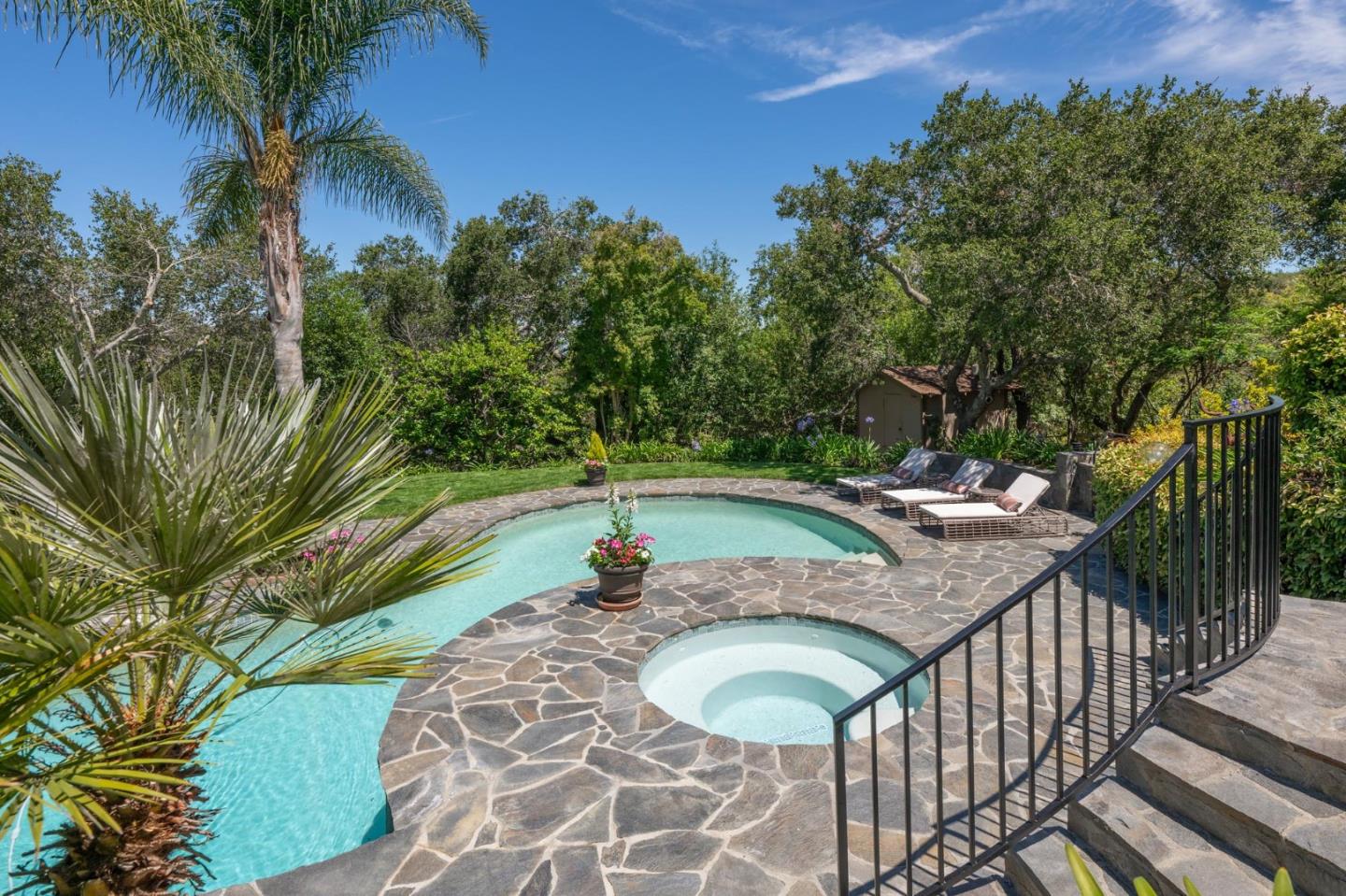 Detail Gallery Image 27 of 36 For 940 Hayne Rd, Hillsborough,  CA 94010 - 4 Beds | 4/1 Baths