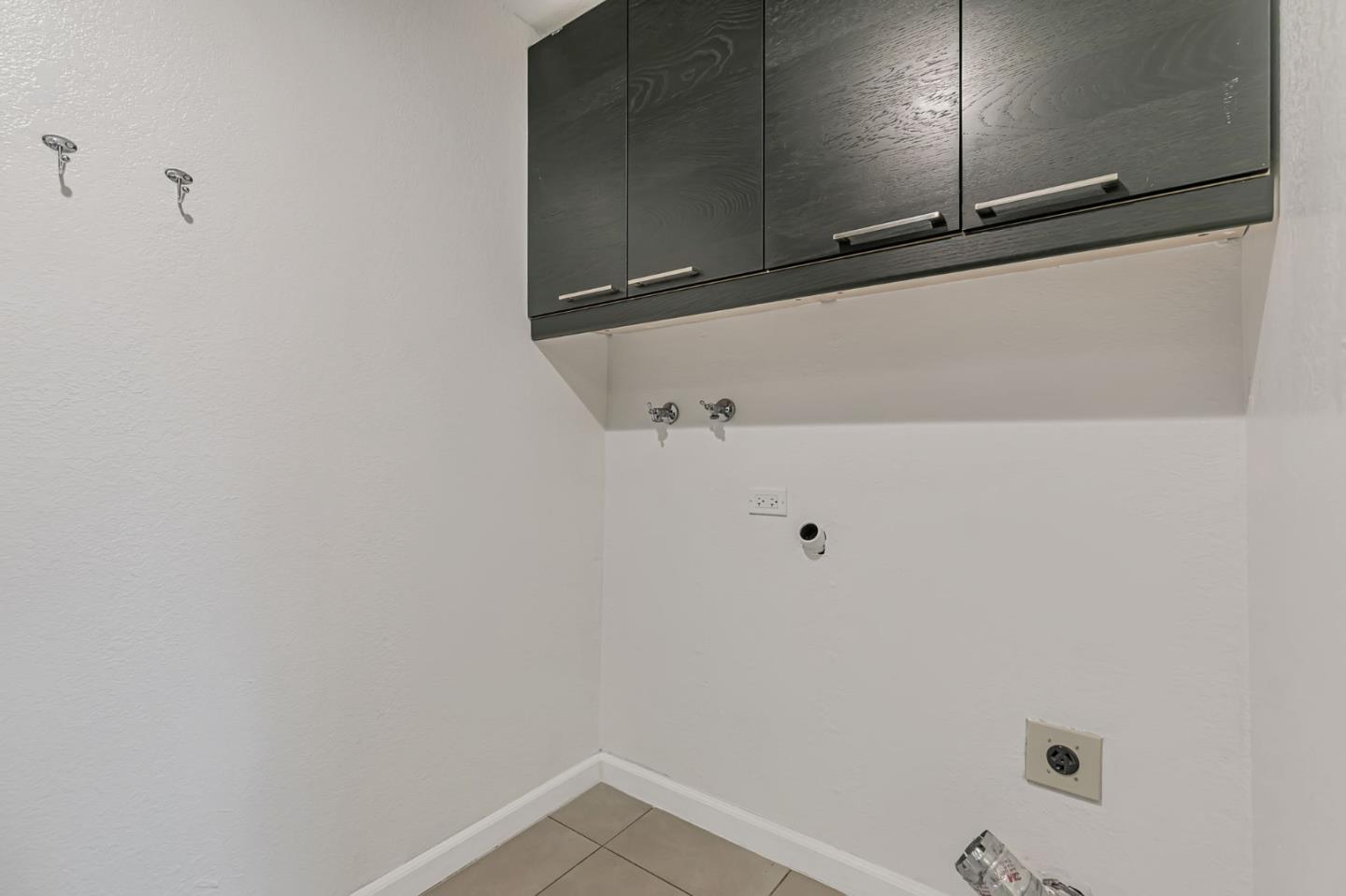 Detail Gallery Image 29 of 36 For 7378 Tulare Hill Dr, San Jose,  CA 95139 - 2 Beds | 2/1 Baths
