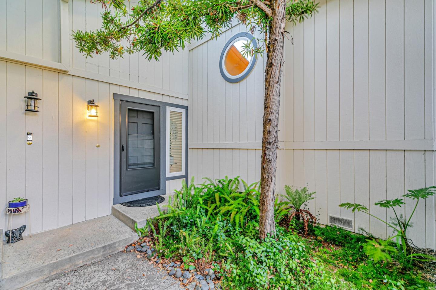 Detail Gallery Image 5 of 36 For 7378 Tulare Hill Dr, San Jose,  CA 95139 - 2 Beds | 2/1 Baths