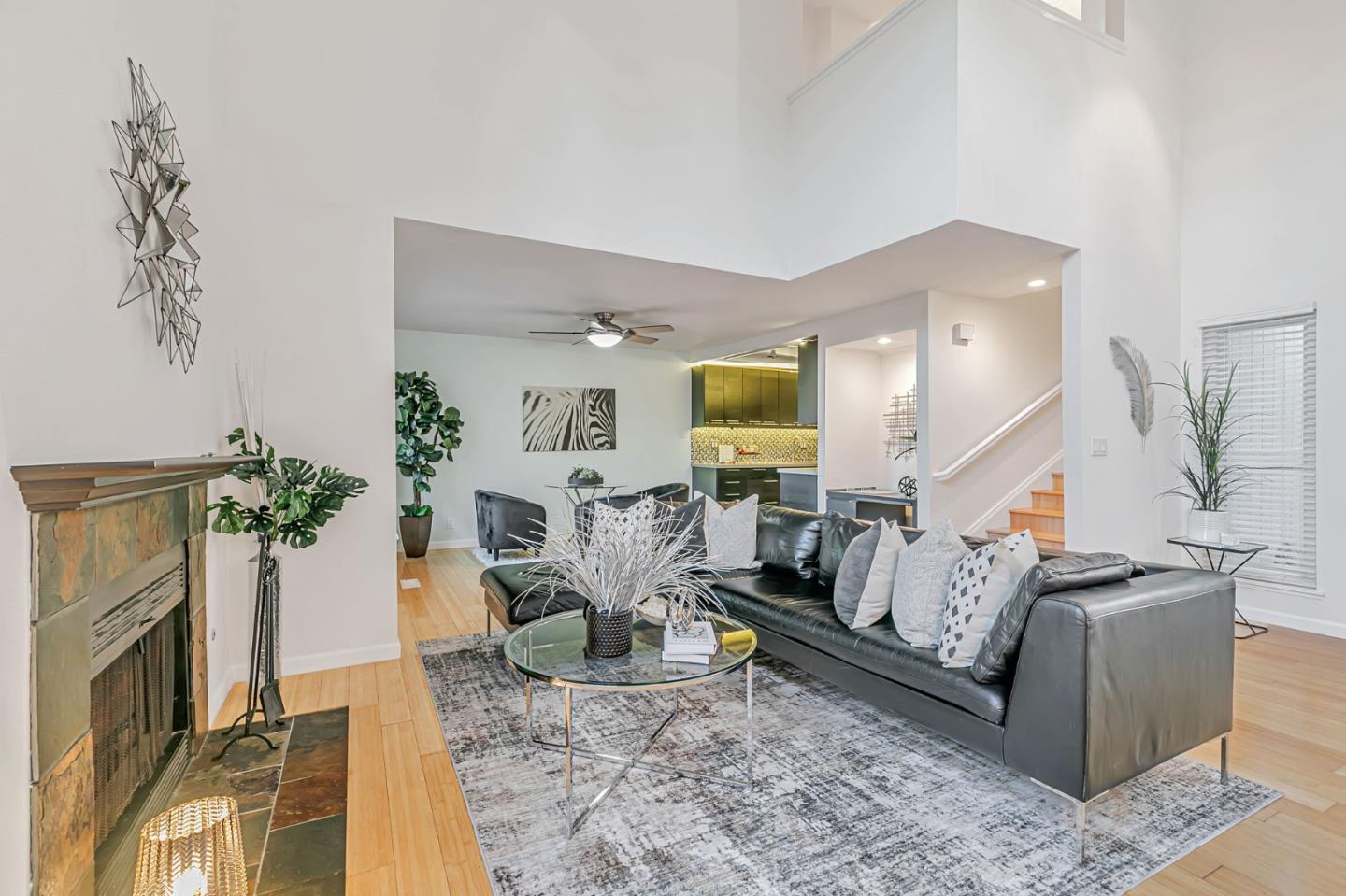 Detail Gallery Image 7 of 36 For 7378 Tulare Hill Dr, San Jose,  CA 95139 - 2 Beds | 2/1 Baths