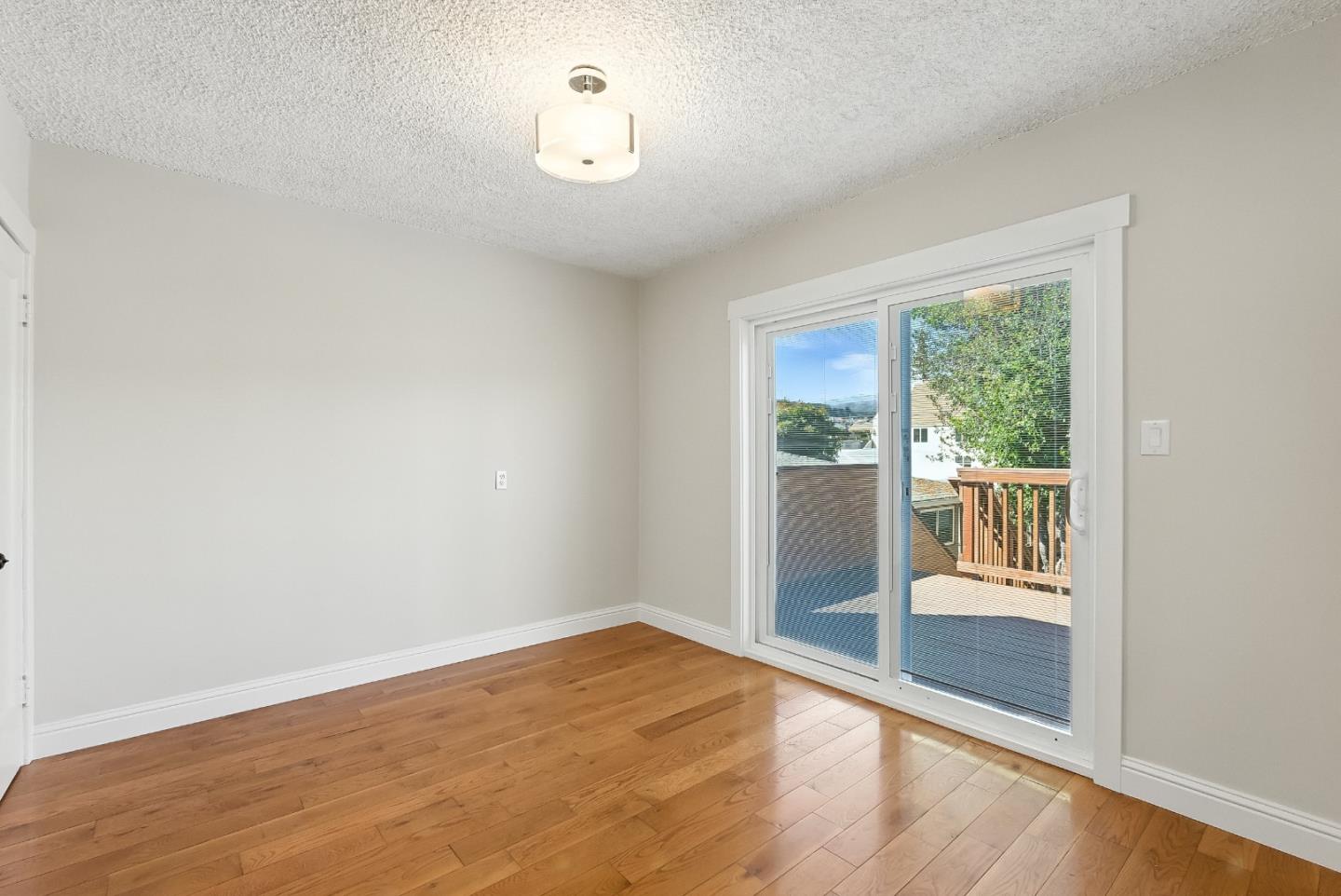 Detail Gallery Image 12 of 25 For 551 Green Ave, San Bruno,  CA 94066 - 2 Beds | 1 Baths