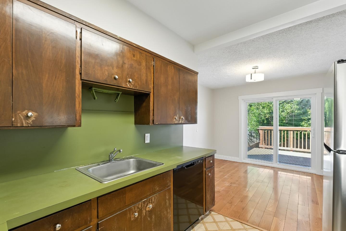 Detail Gallery Image 8 of 25 For 551 Green Ave, San Bruno,  CA 94066 - 2 Beds | 1 Baths