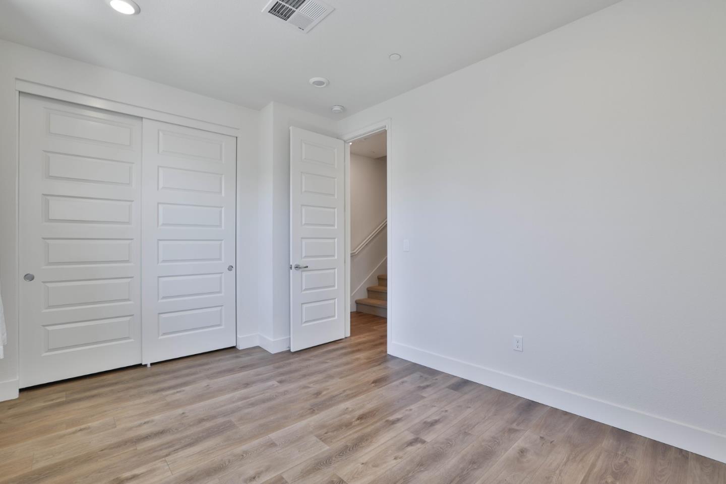 Detail Gallery Image 16 of 29 For 1435 El Camino Real, Santa Clara,  CA 95050 - 4 Beds | 3/1 Baths