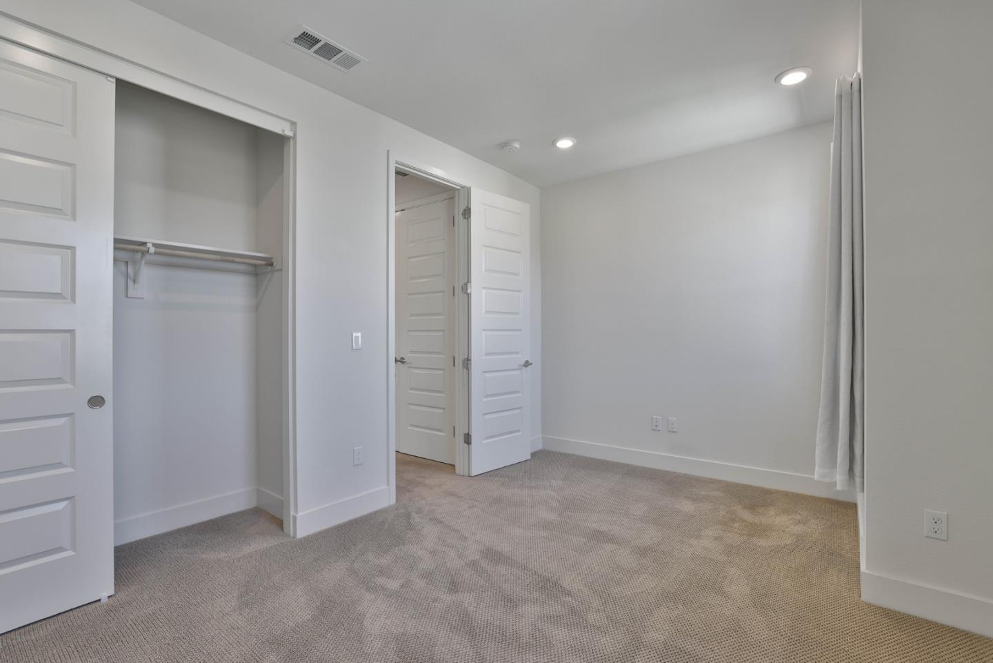 Detail Gallery Image 18 of 29 For 1435 El Camino Real, Santa Clara,  CA 95050 - 4 Beds | 3/1 Baths