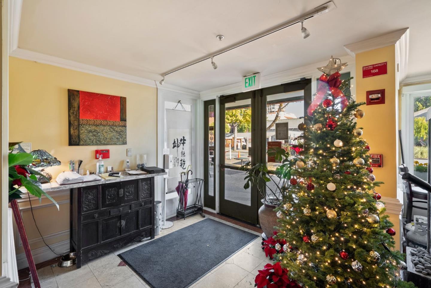 Detail Gallery Image 25 of 60 For 560 Waverley St, Palo Alto,  CA 94301 - – Beds | – Baths