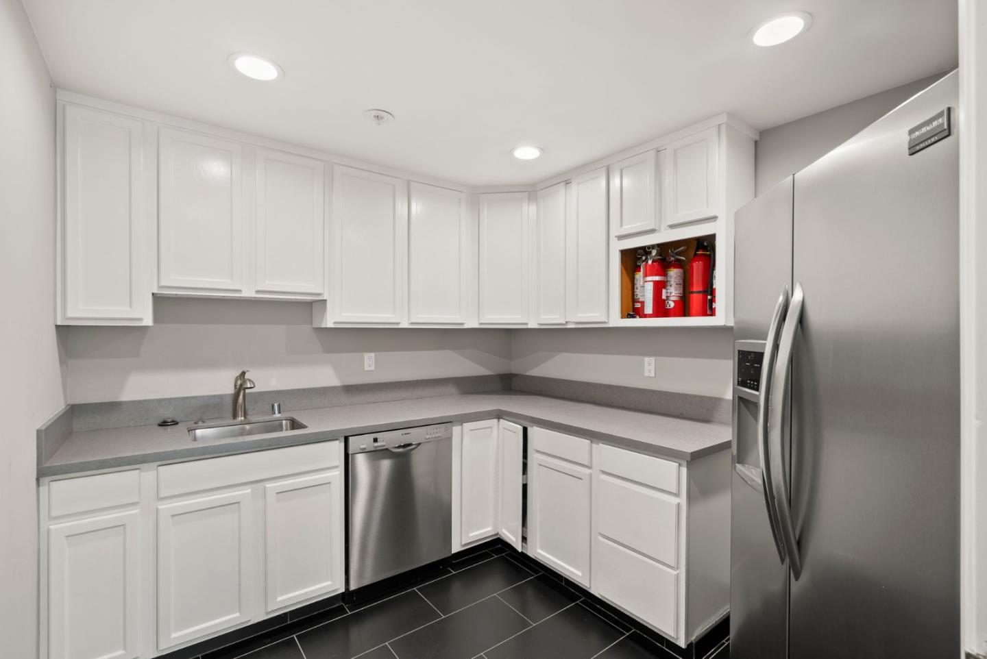 Detail Gallery Image 47 of 60 For 560 Waverley St, Palo Alto,  CA 94301 - – Beds | – Baths