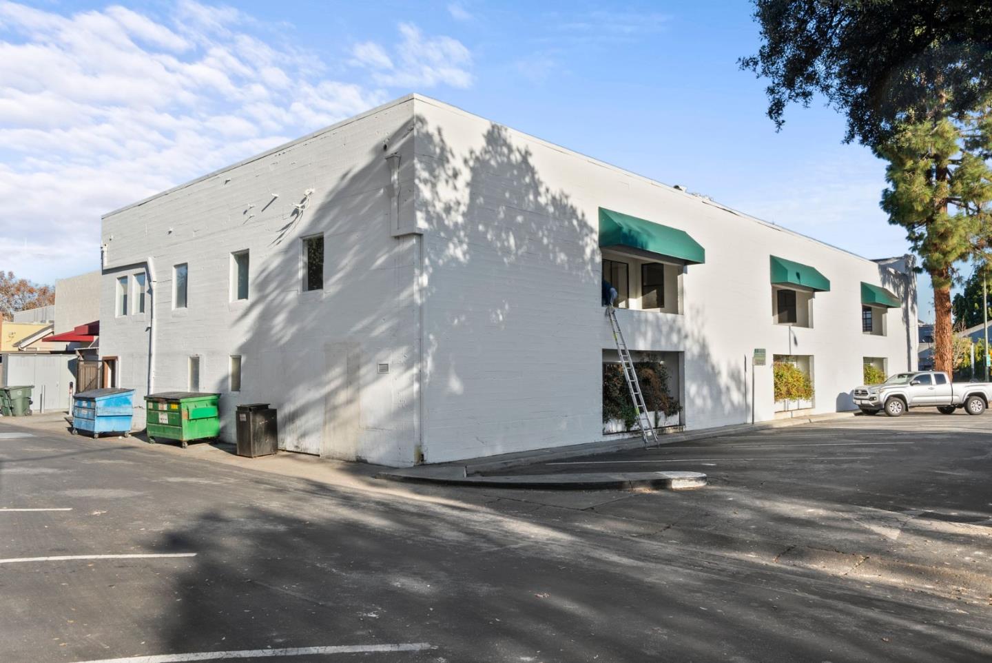 Detail Gallery Image 7 of 60 For 560 Waverley St, Palo Alto,  CA 94301 - – Beds | – Baths