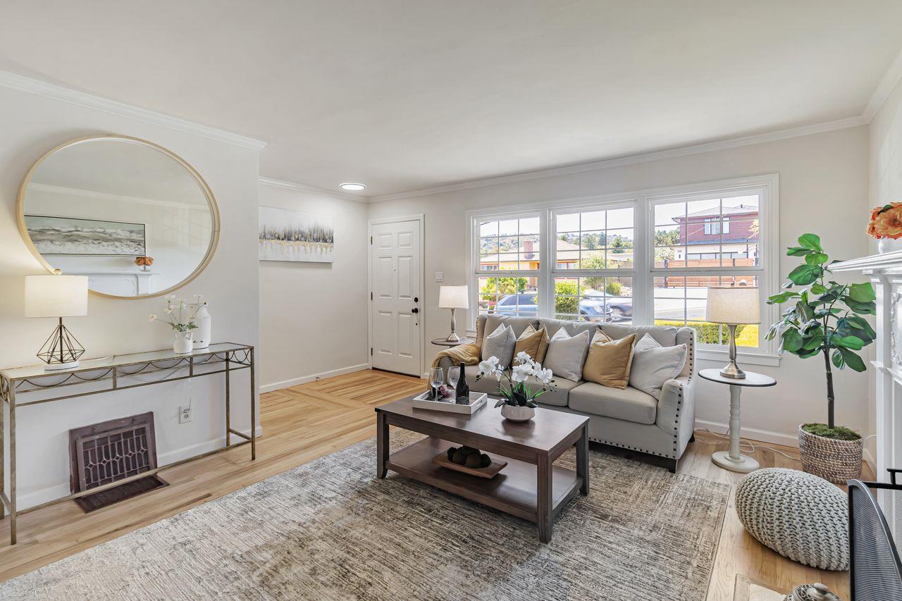 Detail Gallery Image 12 of 43 For 833 Alameda De Las Pulgas, Belmont,  CA 94002 - 2 Beds | 1 Baths