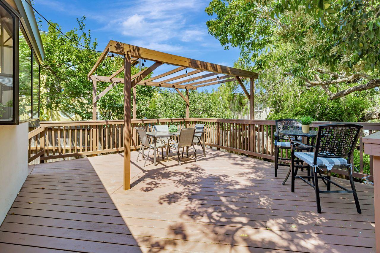 Detail Gallery Image 31 of 43 For 833 Alameda De Las Pulgas, Belmont,  CA 94002 - 2 Beds | 1 Baths