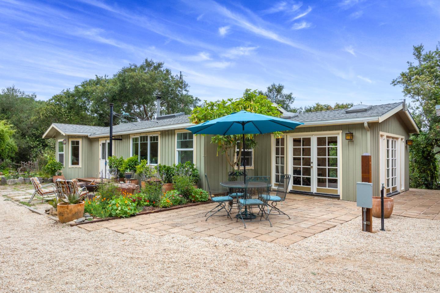 Detail Gallery Image 4 of 52 For 122 Strawberry Canyon Rd, Watsonville,  CA 95076 - – Beds | – Baths