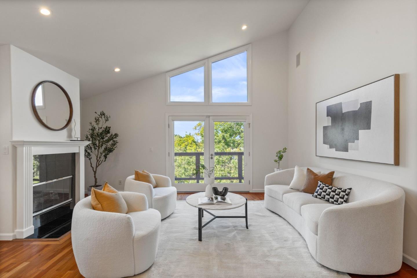 Detail Gallery Image 13 of 28 For 875 Sunset Dr, San Carlos,  CA 94070 - 3 Beds | 2/1 Baths