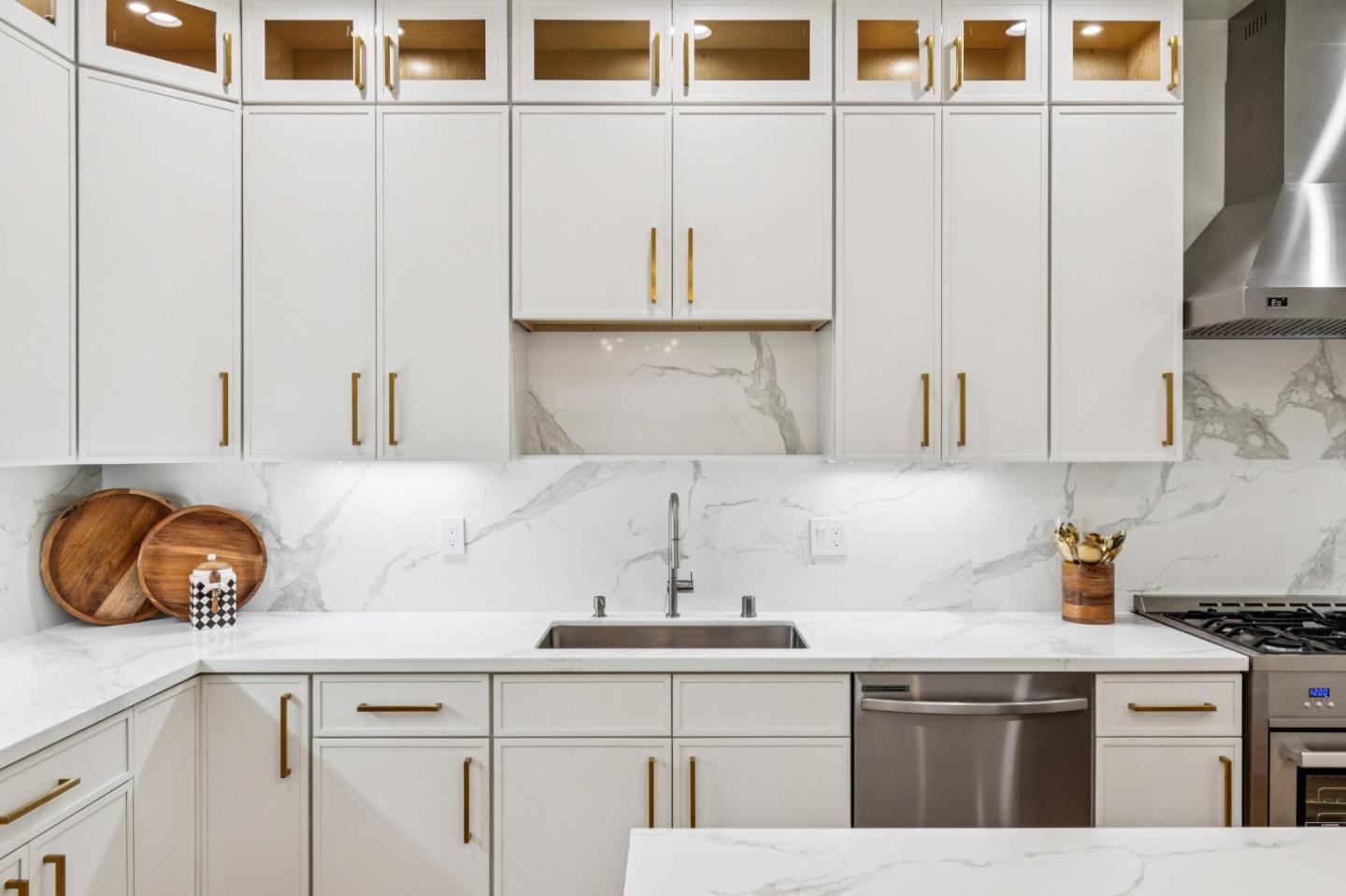 Detail Gallery Image 27 of 120 For 276 Seneca Ave, San Francisco,  CA 94112 - 5 Beds | 5 Baths