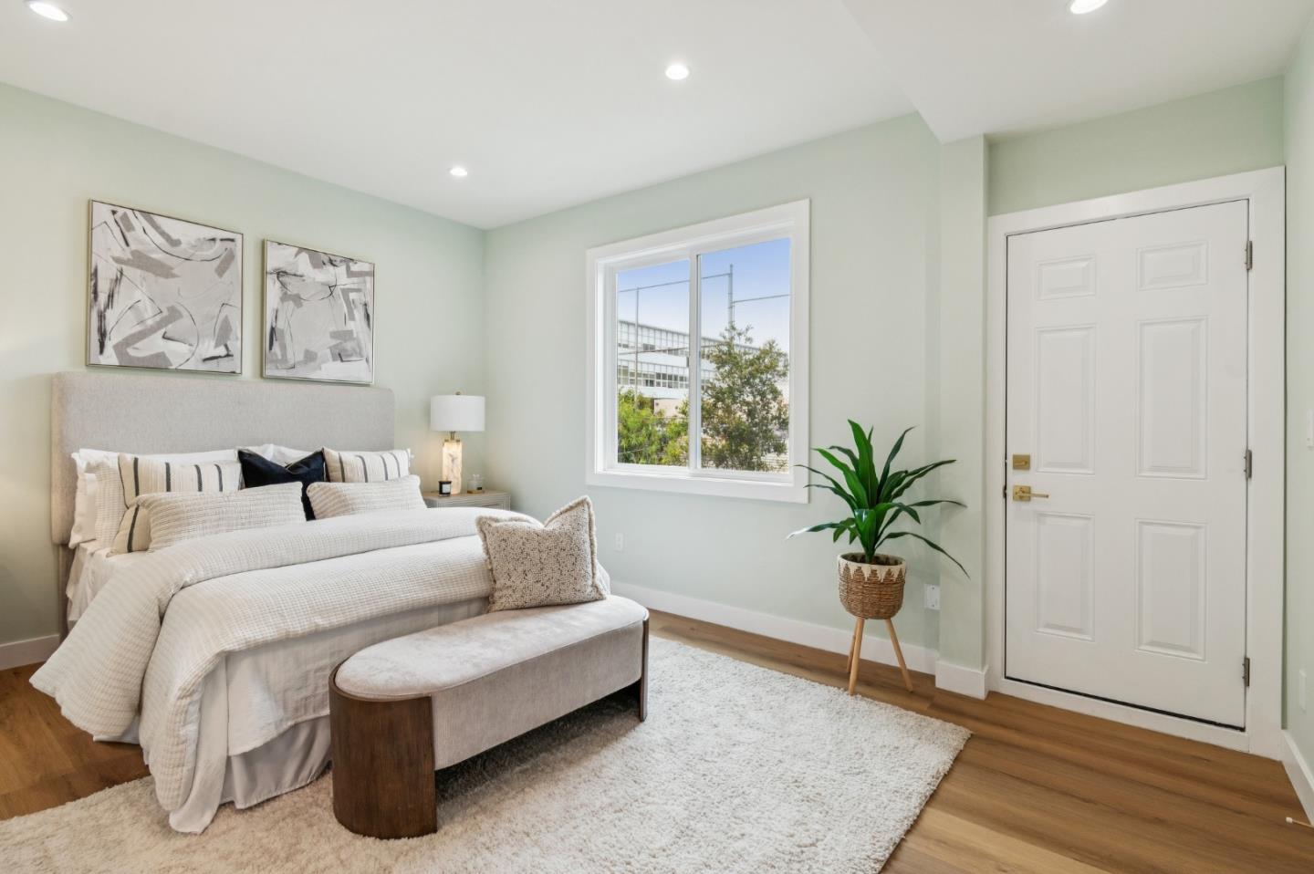 Detail Gallery Image 32 of 120 For 276 Seneca Ave, San Francisco,  CA 94112 - 5 Beds | 5 Baths