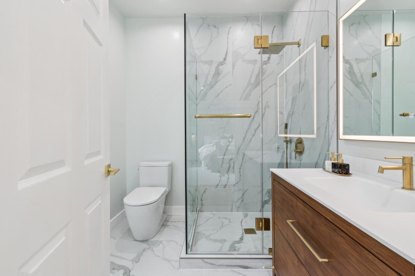 Detail Gallery Image 36 of 120 For 276 Seneca Ave, San Francisco,  CA 94112 - 5 Beds | 5 Baths