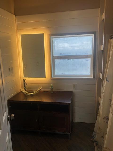 Detail Gallery Image 3 of 6 For 2312 Fairfield St, Sacramento,  CA 95815 - 3 Beds | 1 Baths