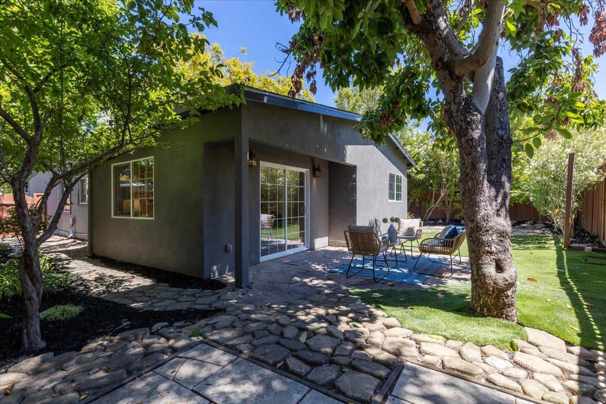 Detail Gallery Image 23 of 27 For 1789 Elsie Ave, Mountain View,  CA 94043 - 3 Beds | 2 Baths