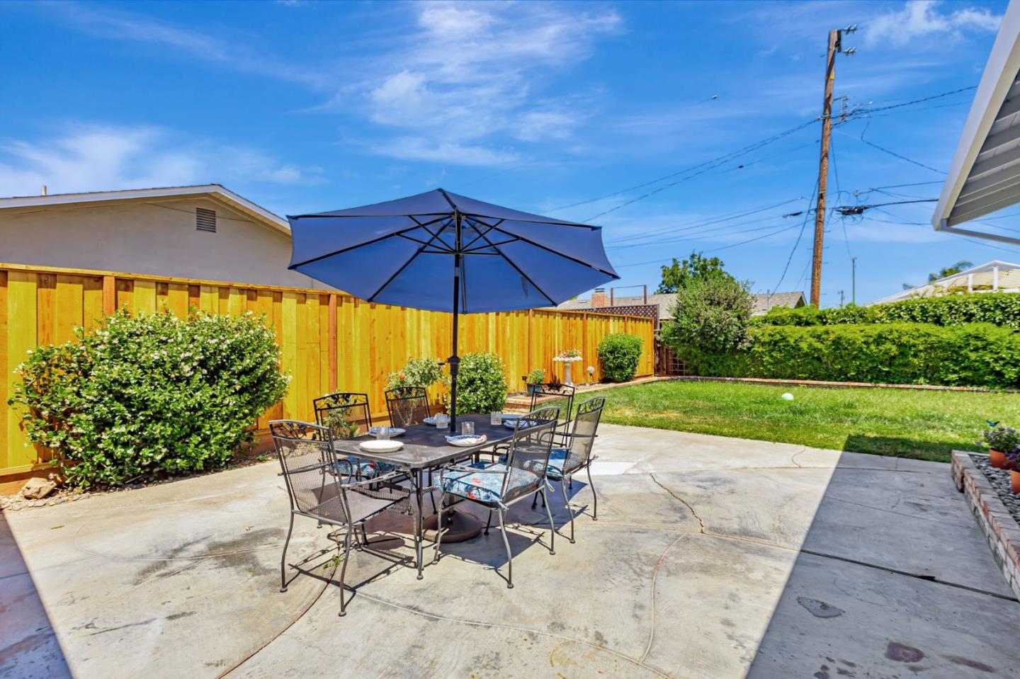 Detail Gallery Image 24 of 35 For 4848 Anna Dr, San Jose,  CA 95124 - 3 Beds | 2 Baths