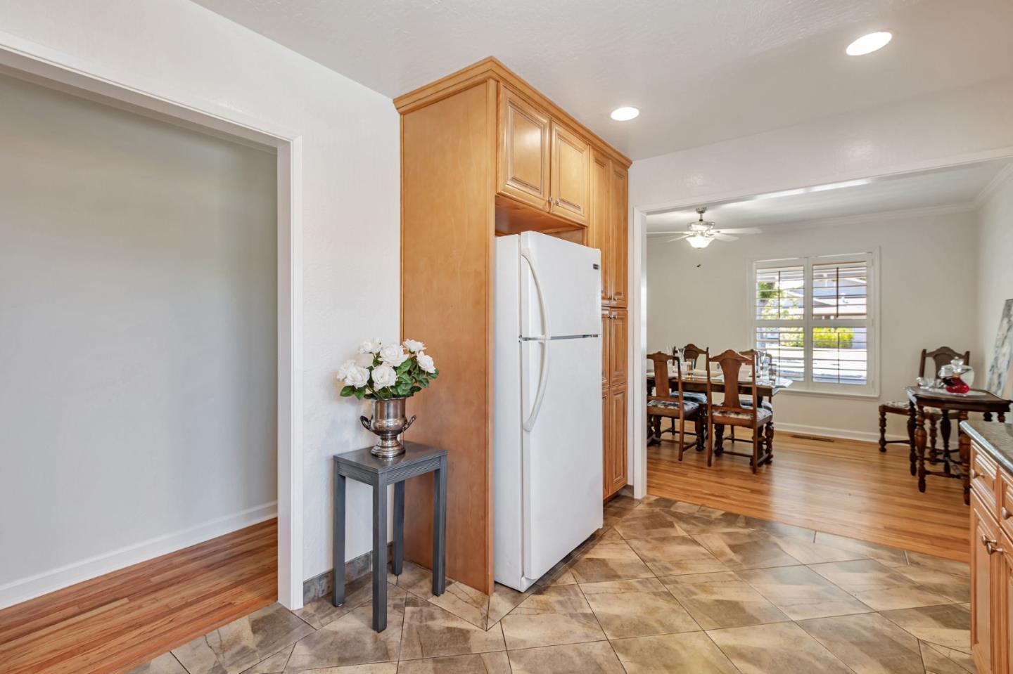 Detail Gallery Image 9 of 35 For 4848 Anna Dr, San Jose,  CA 95124 - 3 Beds | 2 Baths