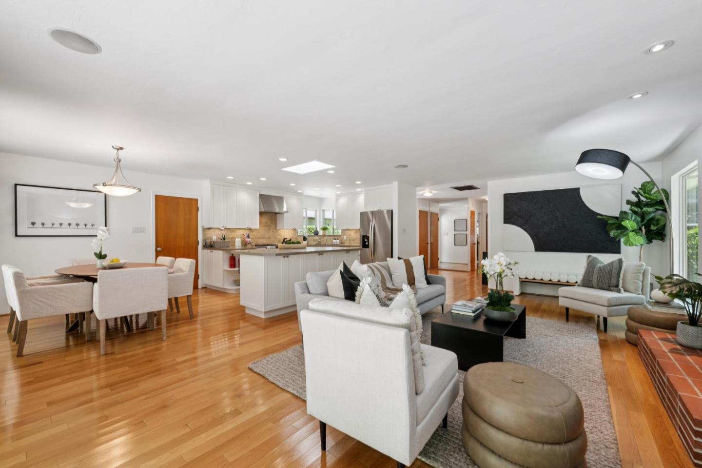 Detail Gallery Image 12 of 43 For 4 Corte Camellia, Millbrae,  CA 94030 - 2 Beds | 1/1 Baths