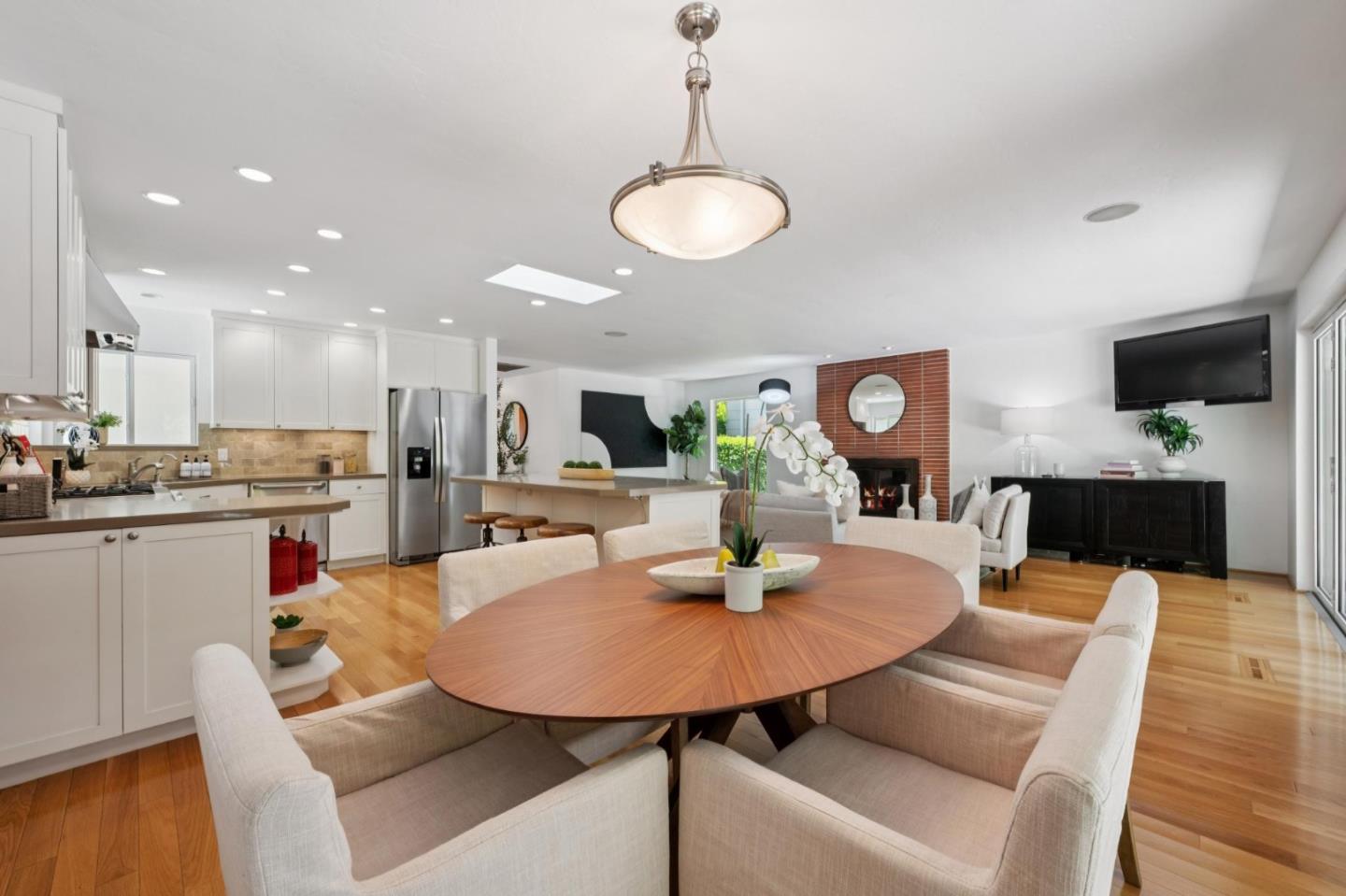 Detail Gallery Image 15 of 43 For 4 Corte Camellia, Millbrae,  CA 94030 - 2 Beds | 1/1 Baths