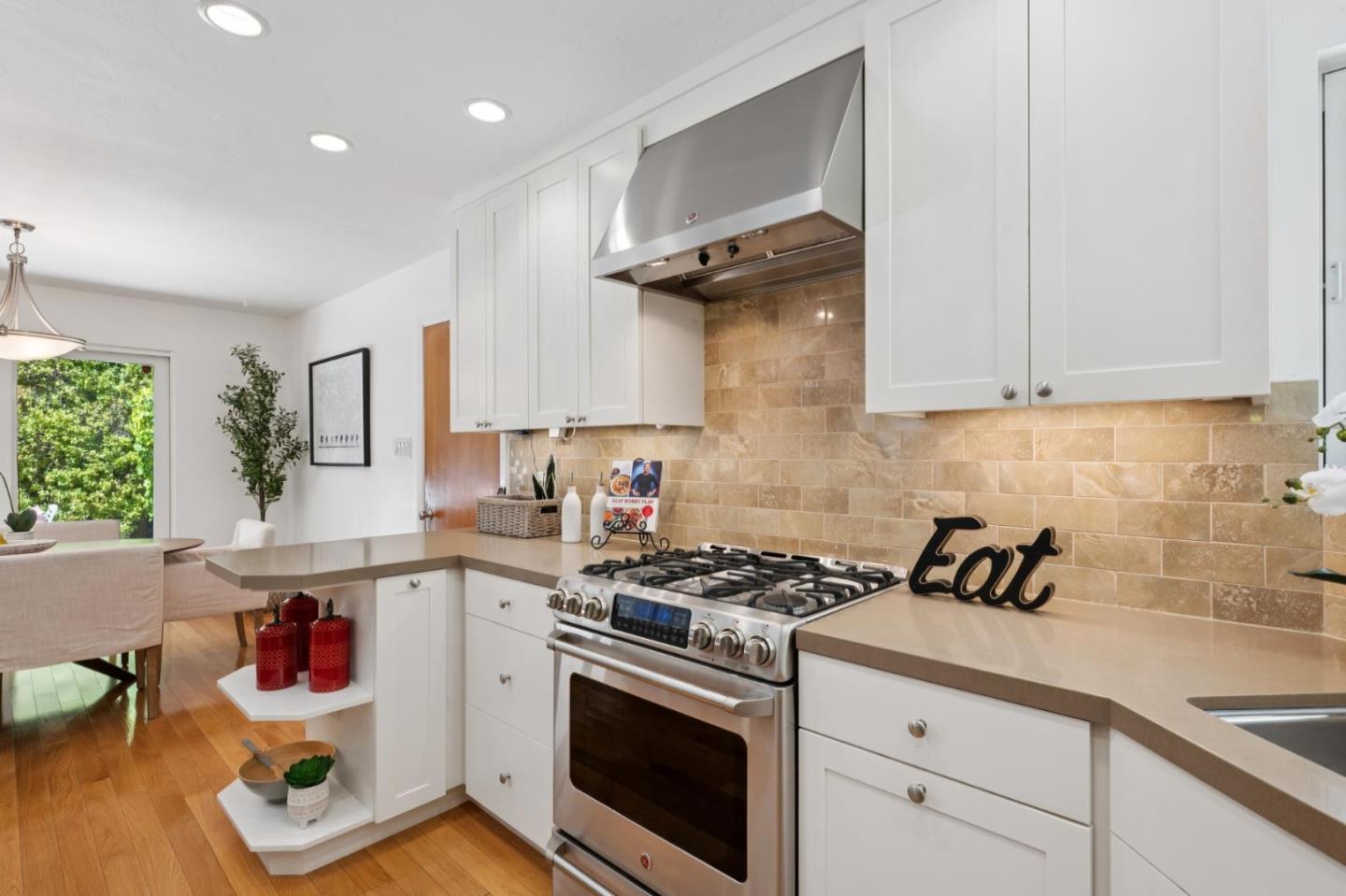 Detail Gallery Image 20 of 43 For 4 Corte Camellia, Millbrae,  CA 94030 - 2 Beds | 1/1 Baths